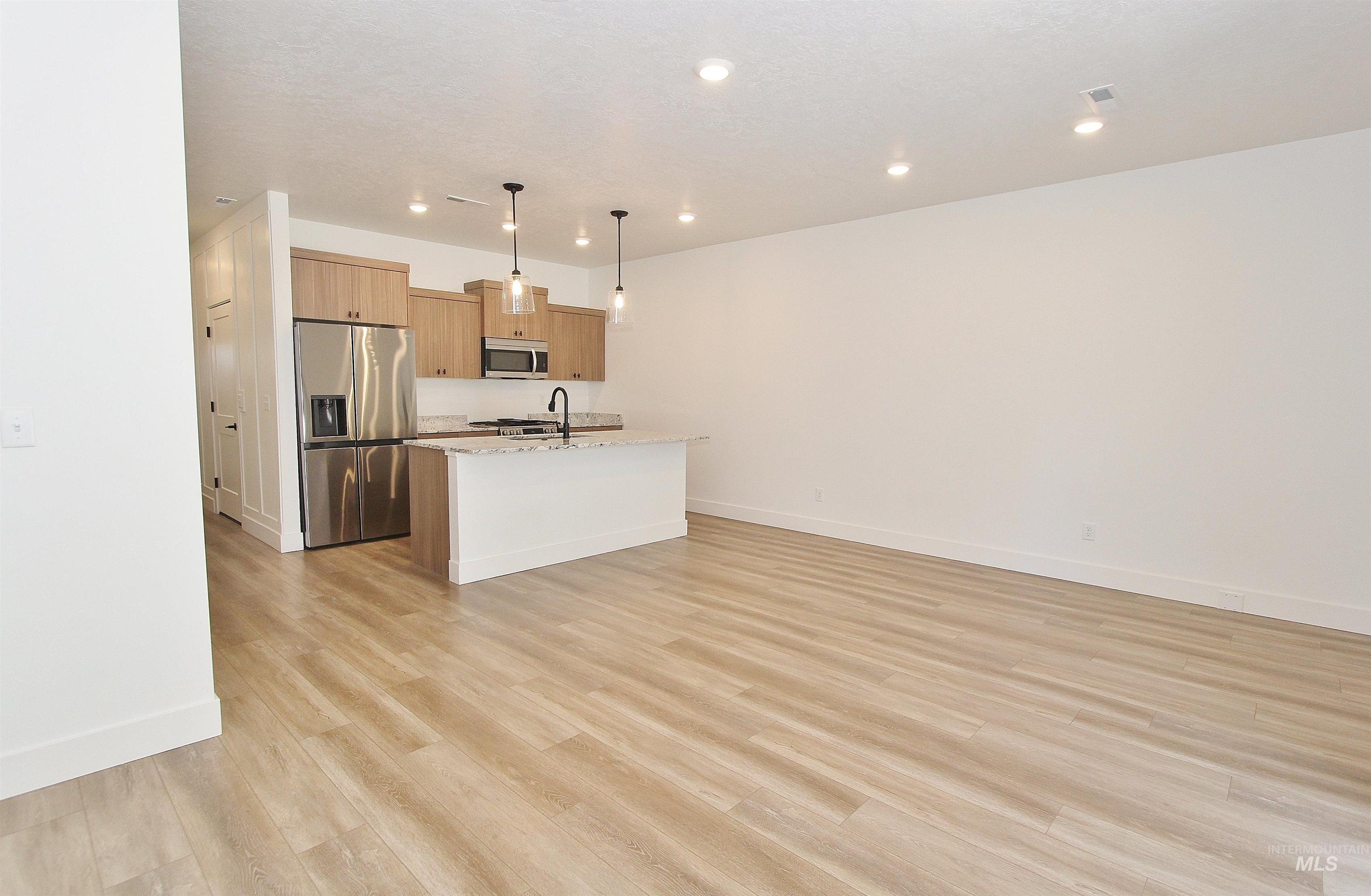 5044 E Woodward Ln, Nampa, Idaho 83687, 2 Bedrooms, 2.5 Bathrooms, Residential For Sale, Price $339,900,MLS 98993383