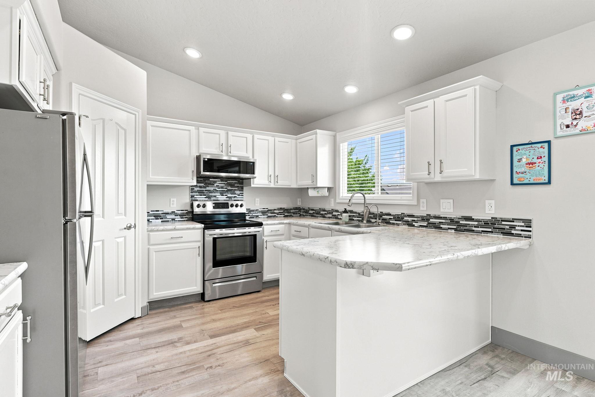 514 W Palmer Dr, Nampa, Idaho 83686, 4 Bedrooms, 2 Bathrooms, Residential For Sale, Price $440,000, 98993385