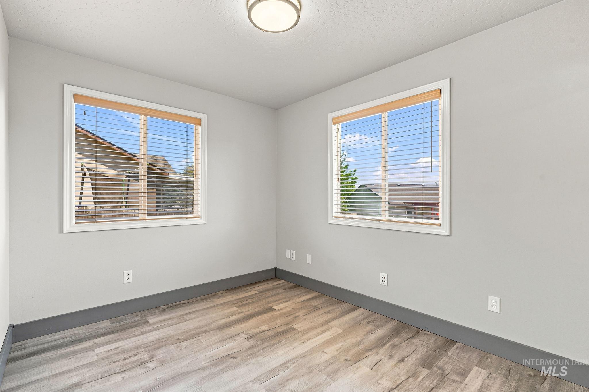 514 W Palmer Dr, Nampa, Idaho 83686, 4 Bedrooms, 2 Bathrooms, Residential For Sale, Price $440,000, 98993385