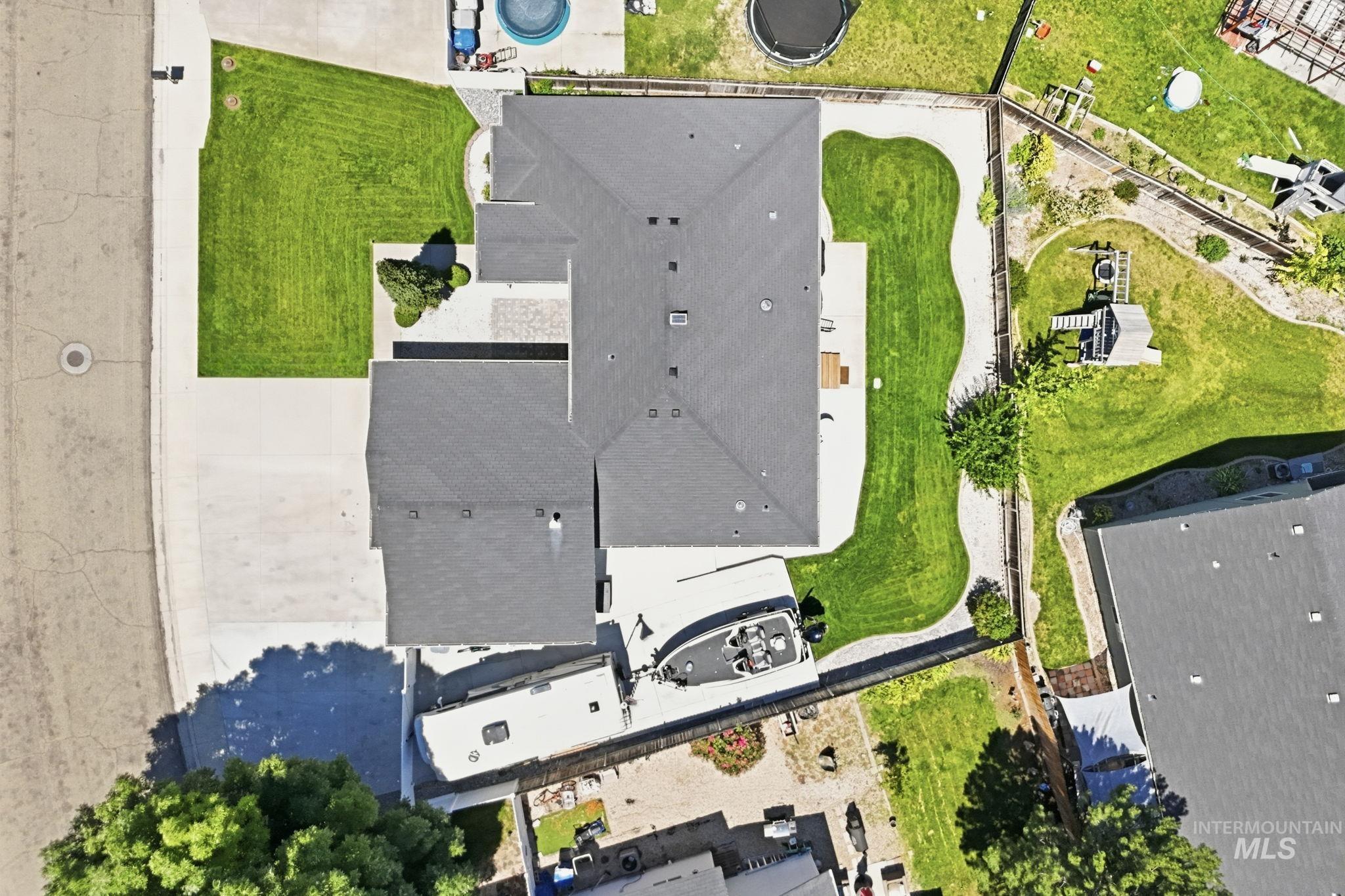 514 W Palmer Dr, Nampa, Idaho 83686, 4 Bedrooms, 2 Bathrooms, Residential For Sale, Price $440,000, 98993385