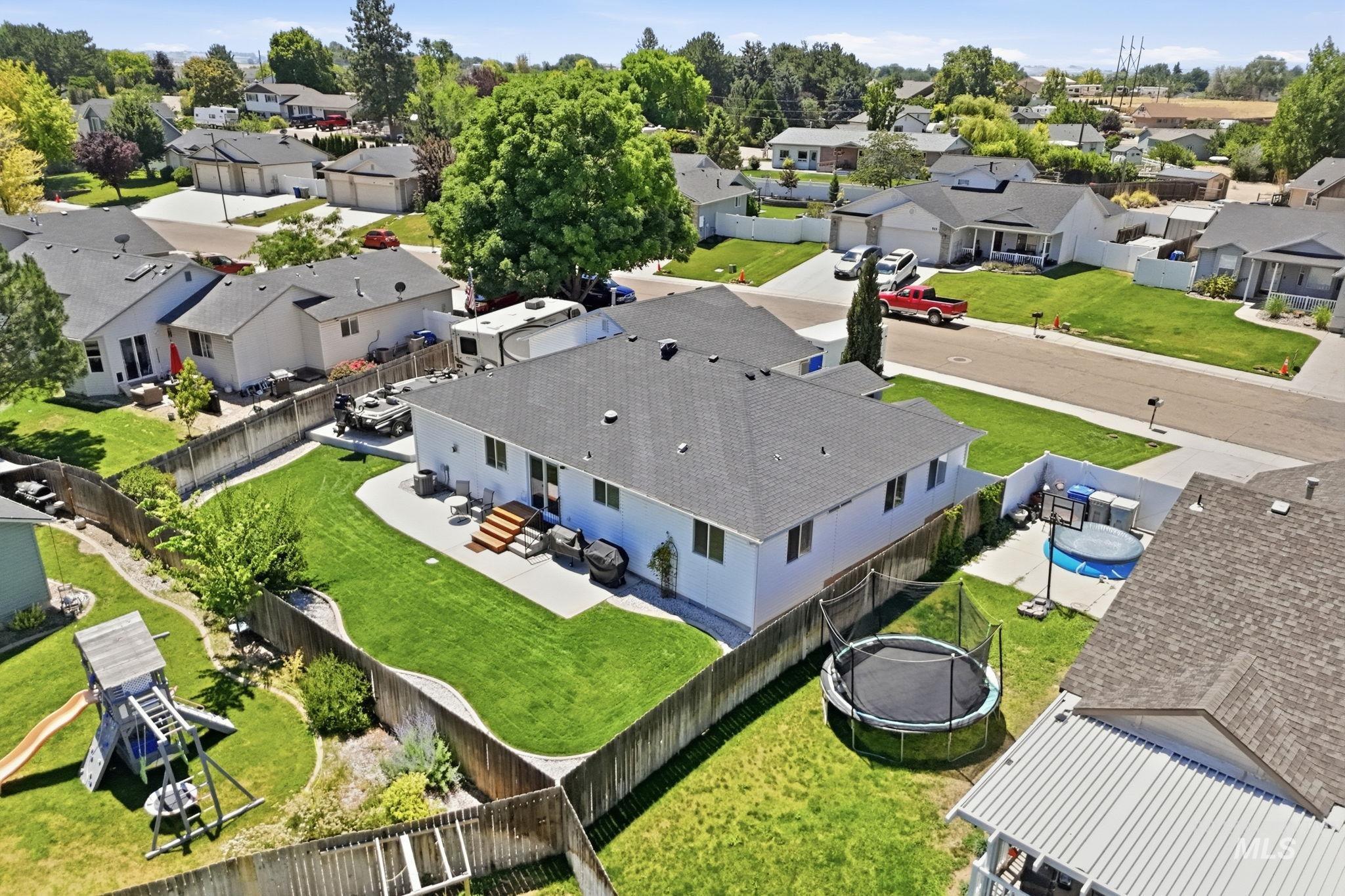 514 W Palmer Dr, Nampa, Idaho 83686, 4 Bedrooms, 2 Bathrooms, Residential For Sale, Price $440,000, 98993385