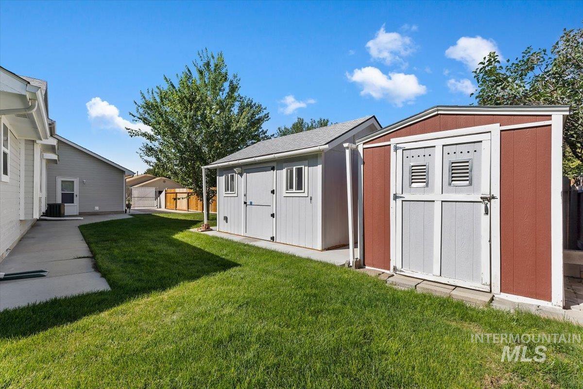 2142 W Lasher, Meridian, Idaho 83646-1300, 4 Bedrooms, 2 Bathrooms, Residential For Sale, Price $500,000, 98993387