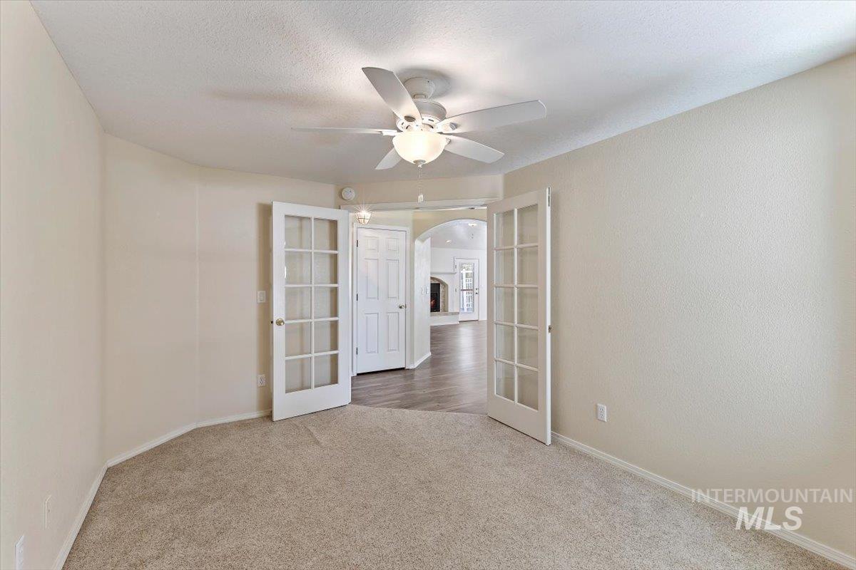 2142 W Lasher, Meridian, Idaho 83646-1300, 4 Bedrooms, 2 Bathrooms, Residential For Sale, Price $500,000, 98993387