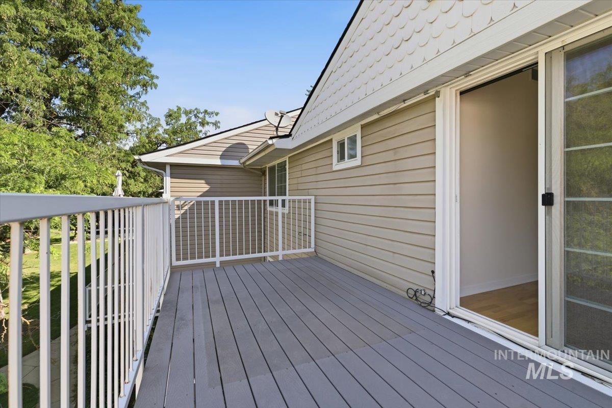 307 W Village, Boise, Idaho 83702, 2 Bedrooms, 2 Bathrooms, Residential For Sale, Price $425,000, 98993388