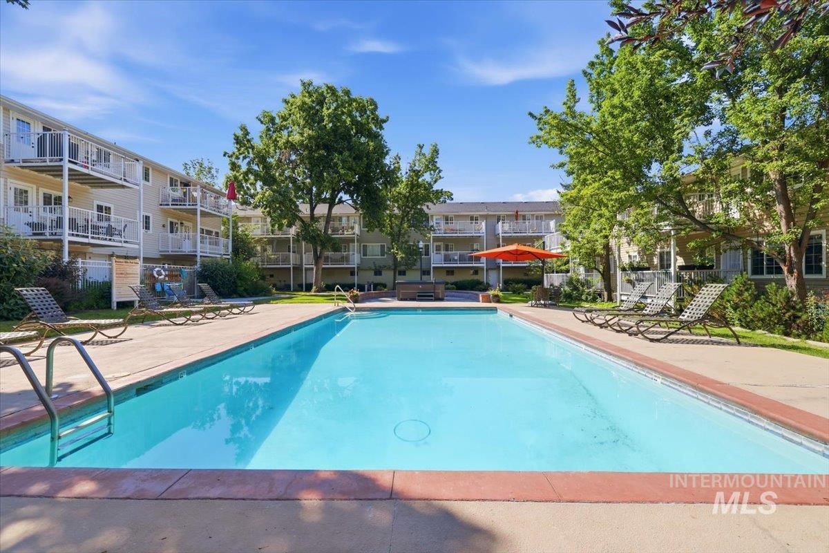 307 W Village, Boise, Idaho 83702, 2 Bedrooms, 2 Bathrooms, Residential For Sale, Price $425,000, 98993388