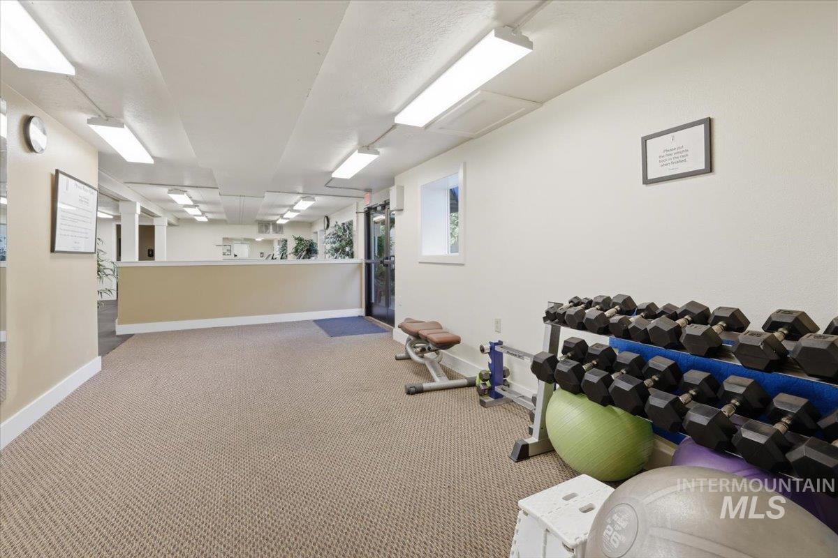 307 W Village, Boise, Idaho 83702, 2 Bedrooms, 2 Bathrooms, Residential For Sale, Price $425,000, 98993388