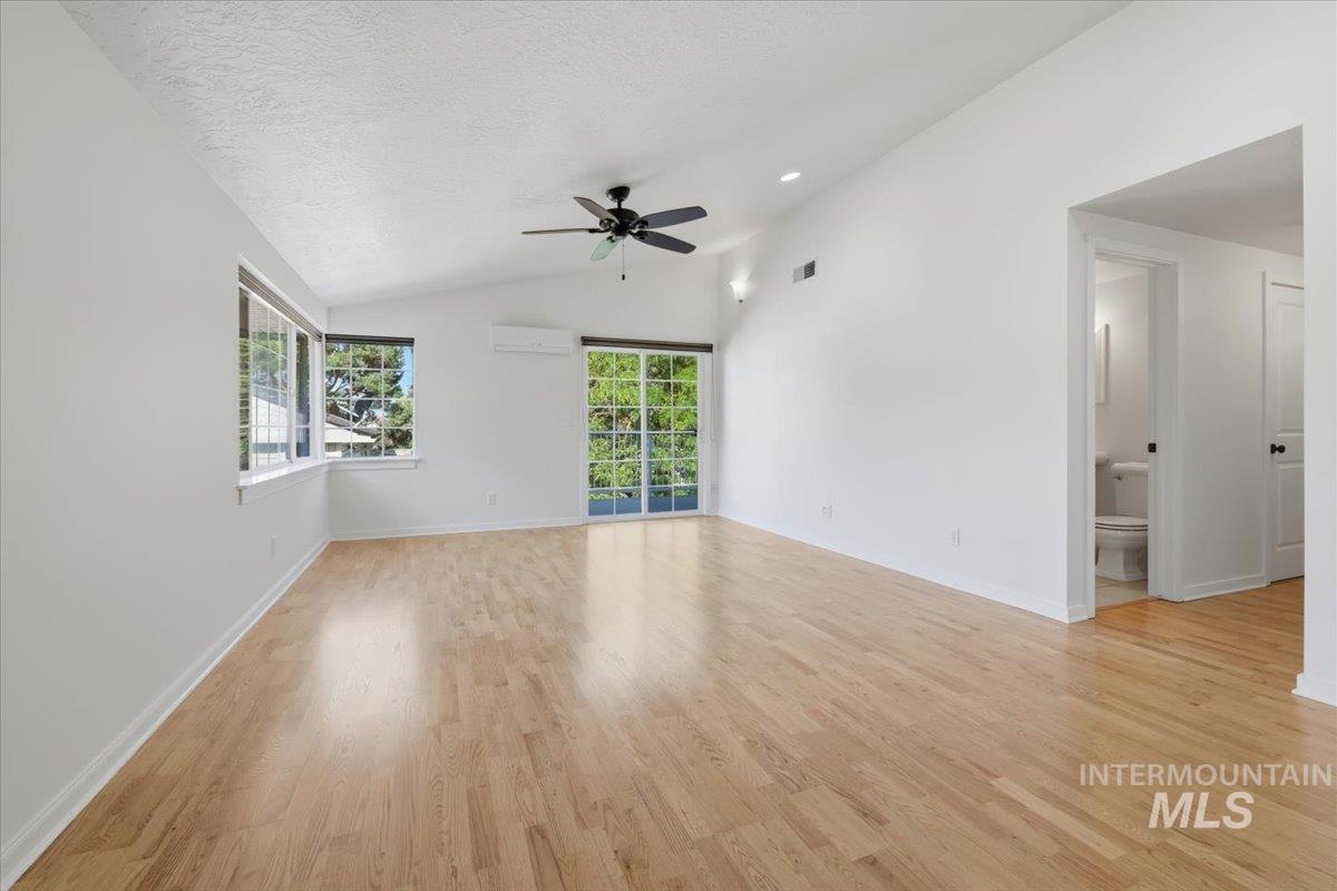 307 W Village, Boise, Idaho 83702, 2 Bedrooms, 2 Bathrooms, Residential For Sale, Price $425,000, 98993388