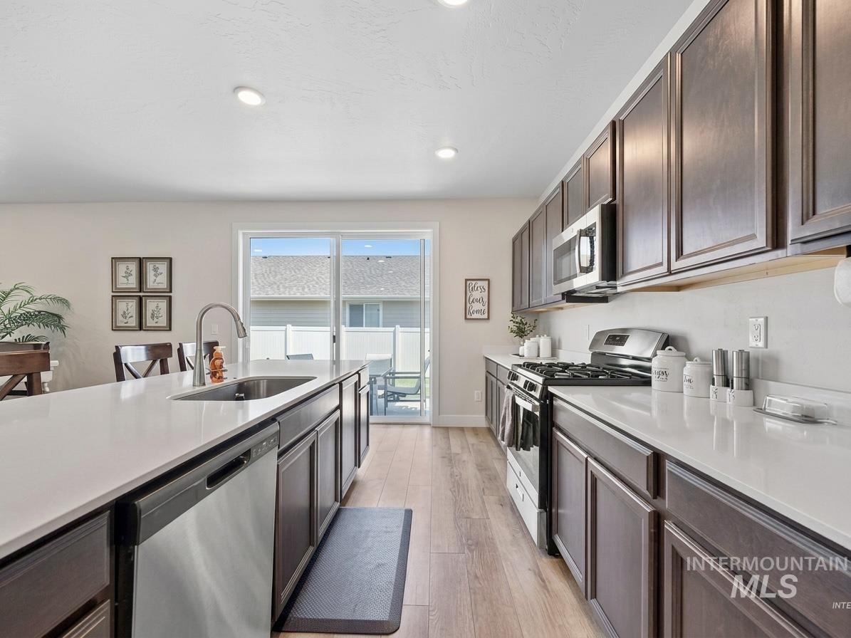 3282 E Mossy Cove St, Nampa, Idaho 83686, 4 Bedrooms, 2.5 Bathrooms, Residential For Sale, Price $514,900, 98993390