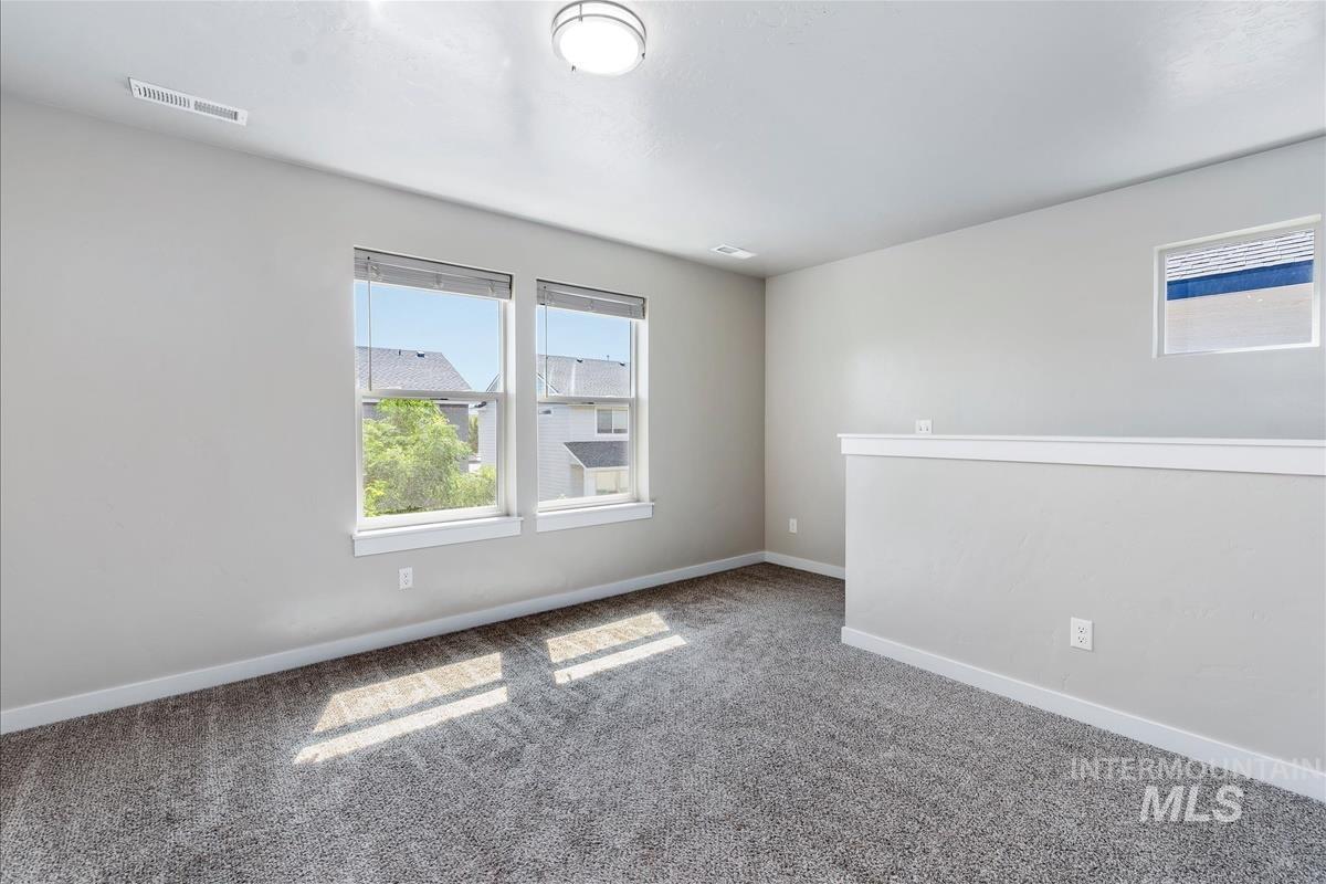 3374 S Glacier Bay Ave, Meridian, Idaho 83642, 3 Bedrooms, 2.5 Bathrooms, Residential For Sale, Price $480,000,MLS 98993391