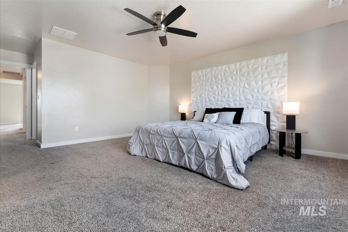 3374 S Glacier Bay Ave, Meridian, Idaho 83642, 3 Bedrooms, 2.5 Bathrooms, Residential For Sale, Price $480,000,MLS 98993391