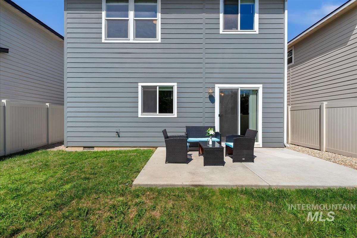 3374 S Glacier Bay Ave, Meridian, Idaho 83642, 3 Bedrooms, 2.5 Bathrooms, Residential For Sale, Price $480,000,MLS 98993391