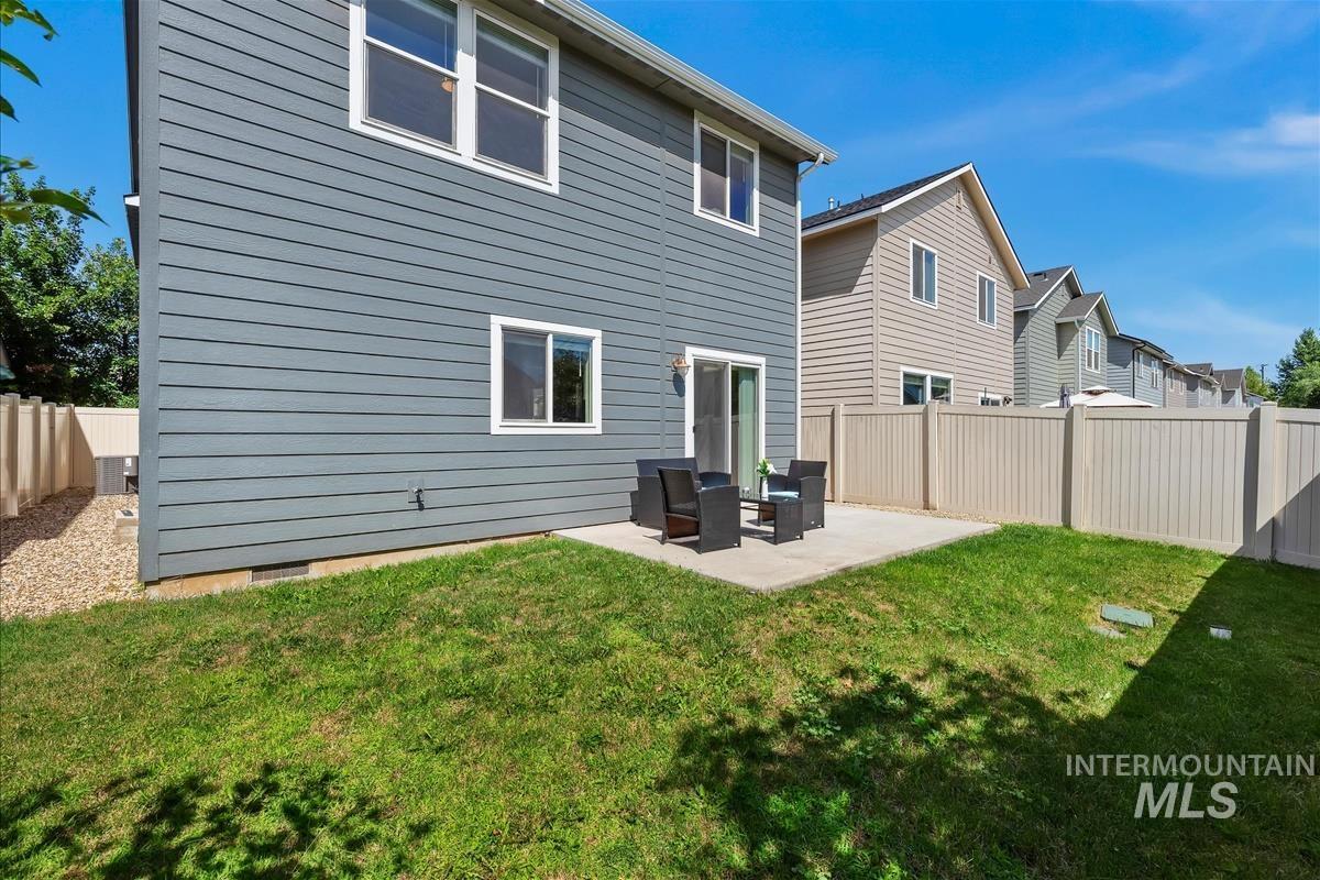 3374 S Glacier Bay Ave, Meridian, Idaho 83642, 3 Bedrooms, 2.5 Bathrooms, Residential For Sale, Price $480,000,MLS 98993391