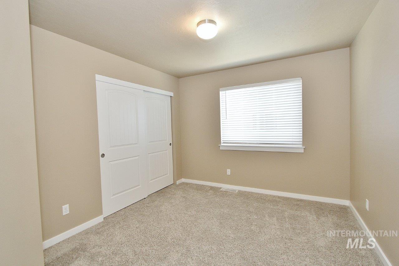 9143 W Brogan, Boise, Idaho 83709, 2 Bedrooms, 2 Bathrooms, Residential For Sale, Price $285,900,MLS 98993392
