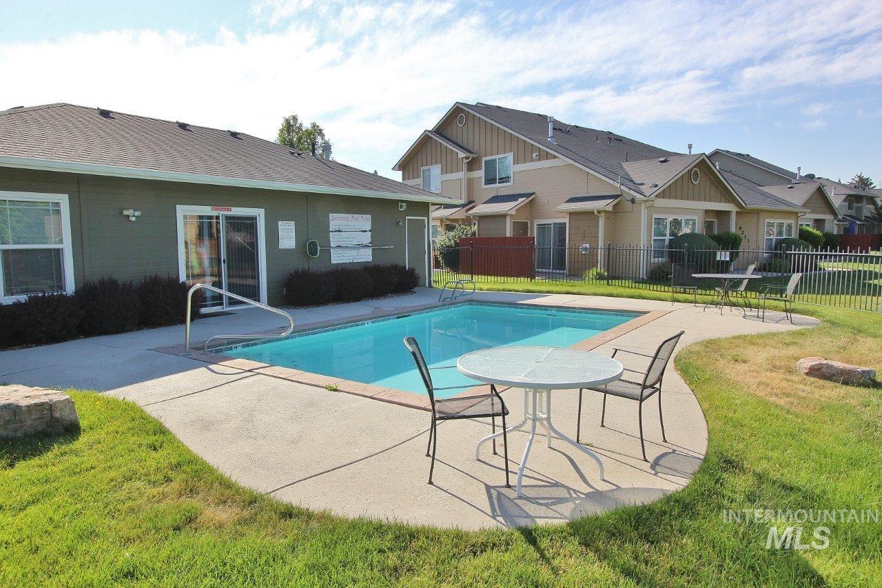 9143 W Brogan, Boise, Idaho 83709, 2 Bedrooms, 2 Bathrooms, Residential For Sale, Price $285,900,MLS 98993392