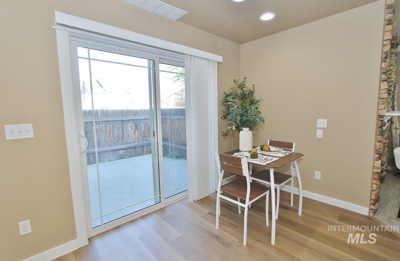 9143 W Brogan, Boise, Idaho 83709, 2 Bedrooms, 2 Bathrooms, Residential For Sale, Price $285,900,MLS 98993392