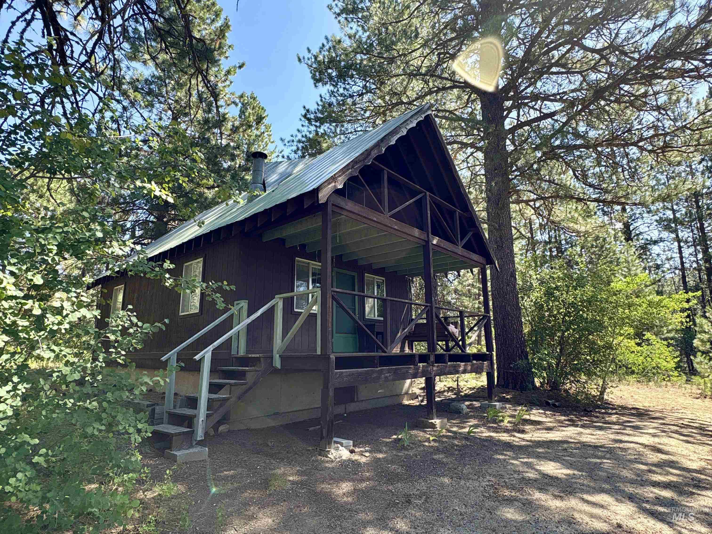 1100 Strawberry Loop Rd, Prairie, Idaho 83647, 1 Bedroom, 1 Bathroom, Residential For Sale, Price $295,000,MLS 98993393