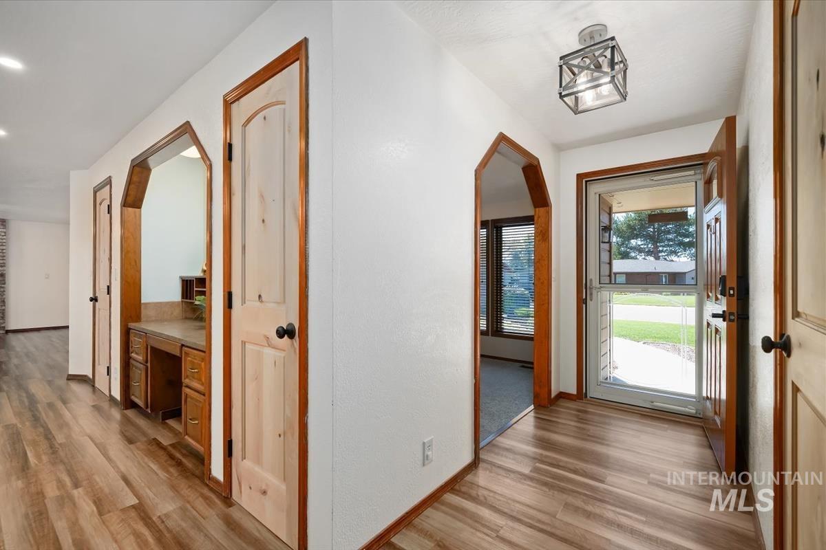 82 S. Heather, Nampa, Idaho 83651, 3 Bedrooms, 2 Bathrooms, Residential For Sale, Price $419,900, 98993395