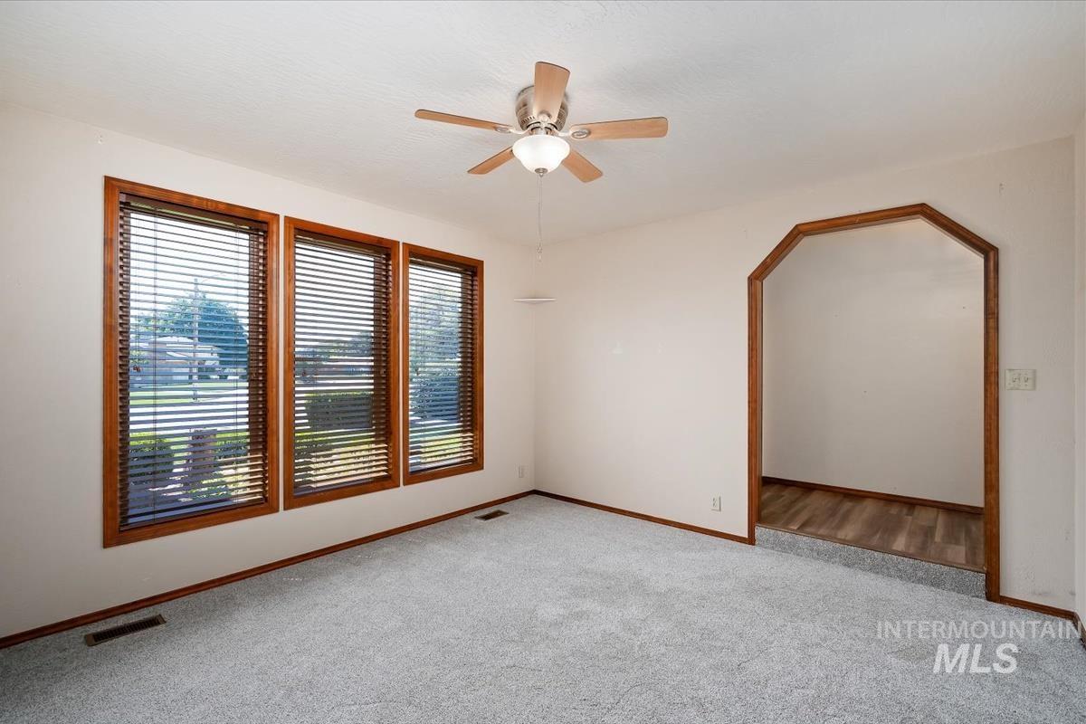 82 S. Heather, Nampa, Idaho 83651, 3 Bedrooms, 2 Bathrooms, Residential For Sale, Price $419,900, 98993395
