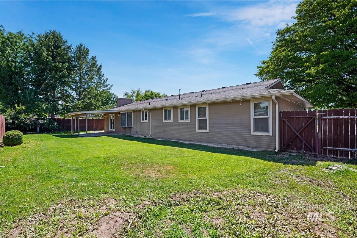 82 S. Heather, Nampa, Idaho 83651, 3 Bedrooms, 2 Bathrooms, Residential For Sale, Price $419,900, 98993395