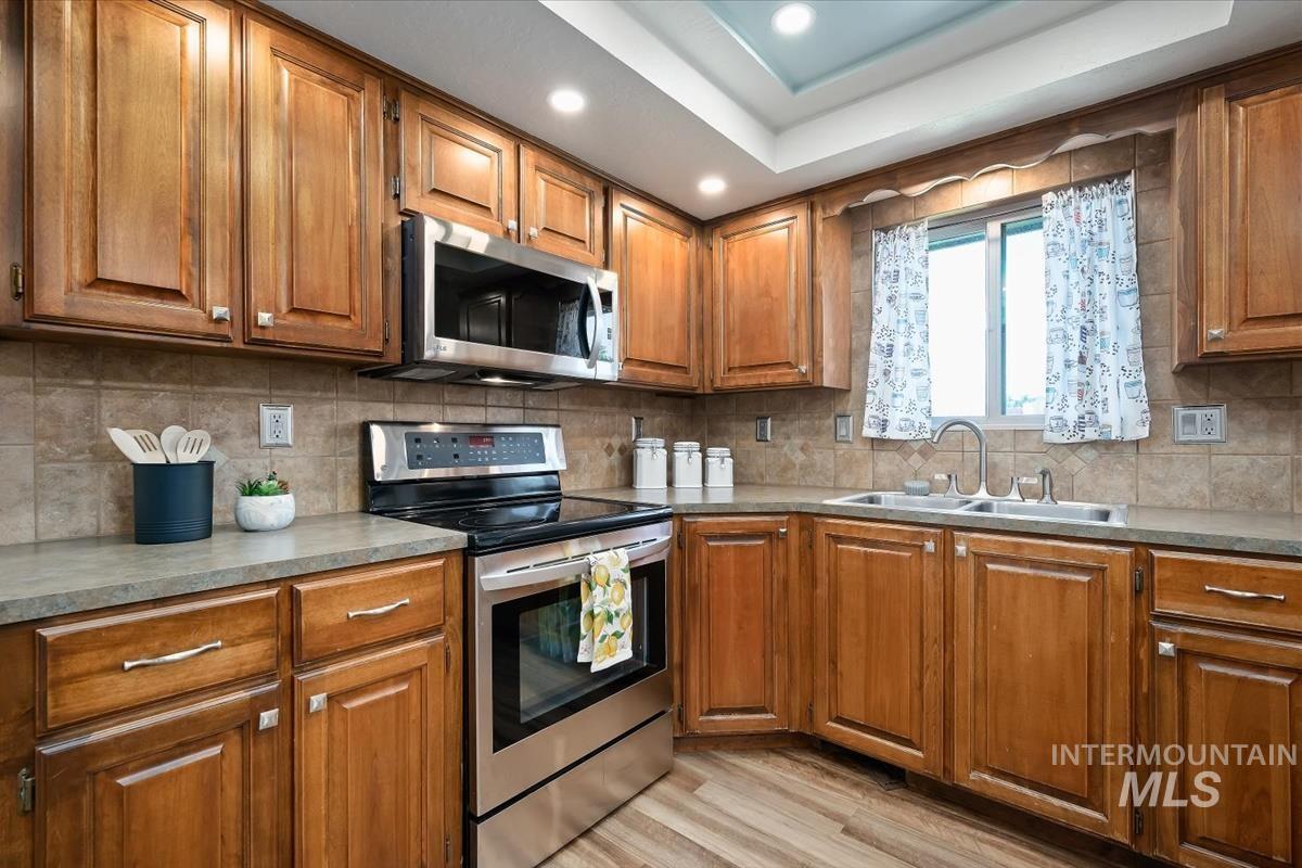 82 S. Heather, Nampa, Idaho 83651, 3 Bedrooms, 2 Bathrooms, Residential For Sale, Price $419,900, 98993395