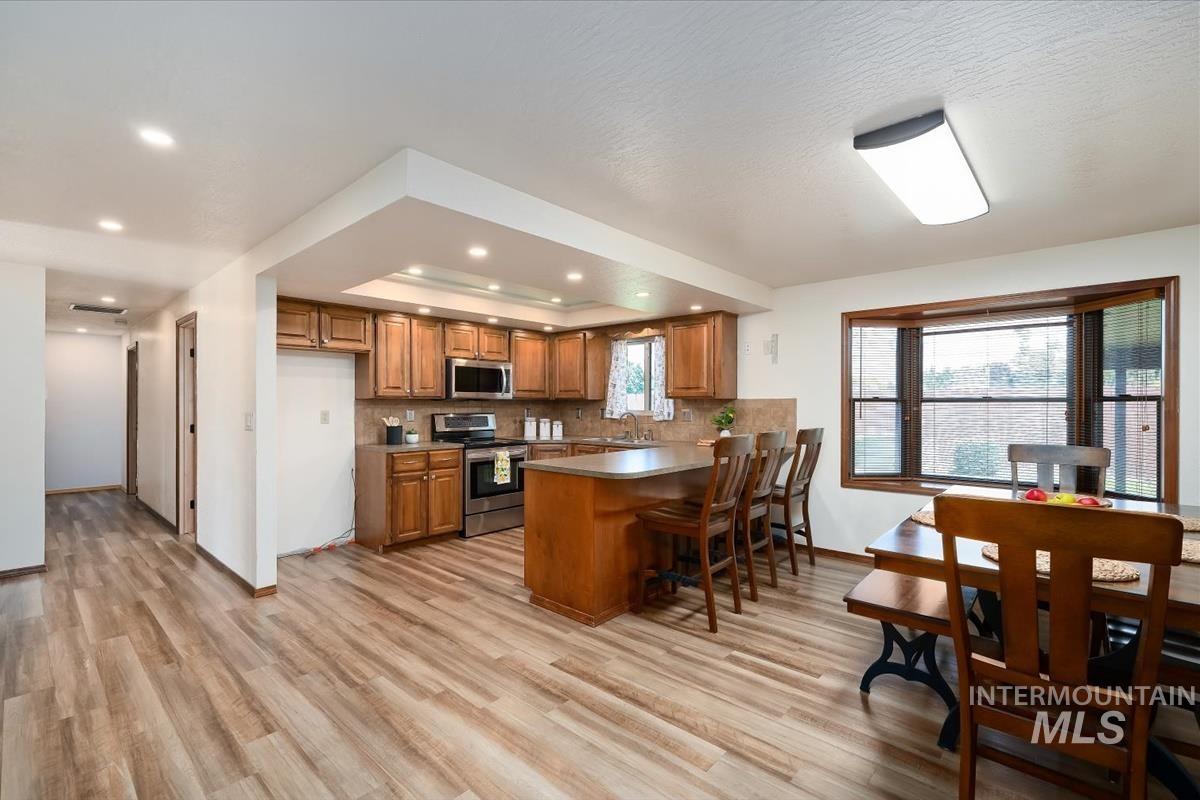 82 S. Heather, Nampa, Idaho 83651, 3 Bedrooms, 2 Bathrooms, Residential For Sale, Price $419,900, 98993395