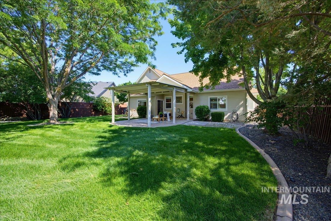 2147 E Kamay Dr, Meridian, Idaho 83646, 4 Bedrooms, 3.5 Bathrooms, Residential For Sale, Price $649,000, 98993396