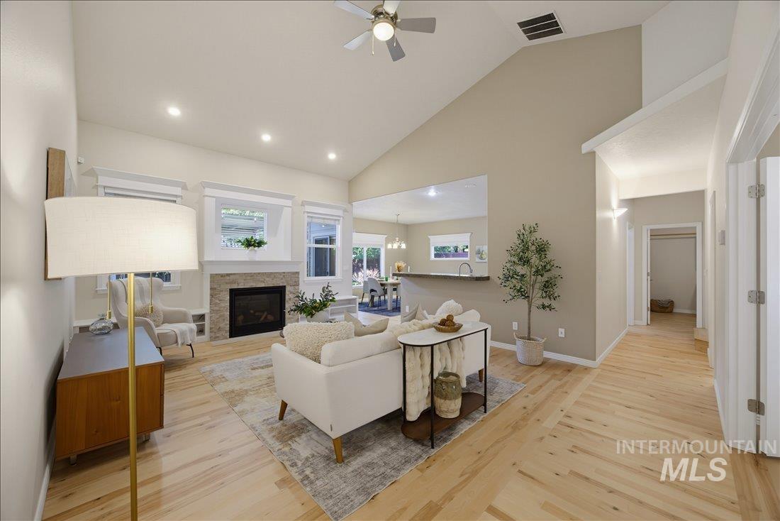 2147 E Kamay Dr, Meridian, Idaho 83646, 4 Bedrooms, 3.5 Bathrooms, Residential For Sale, Price $649,000, 98993396