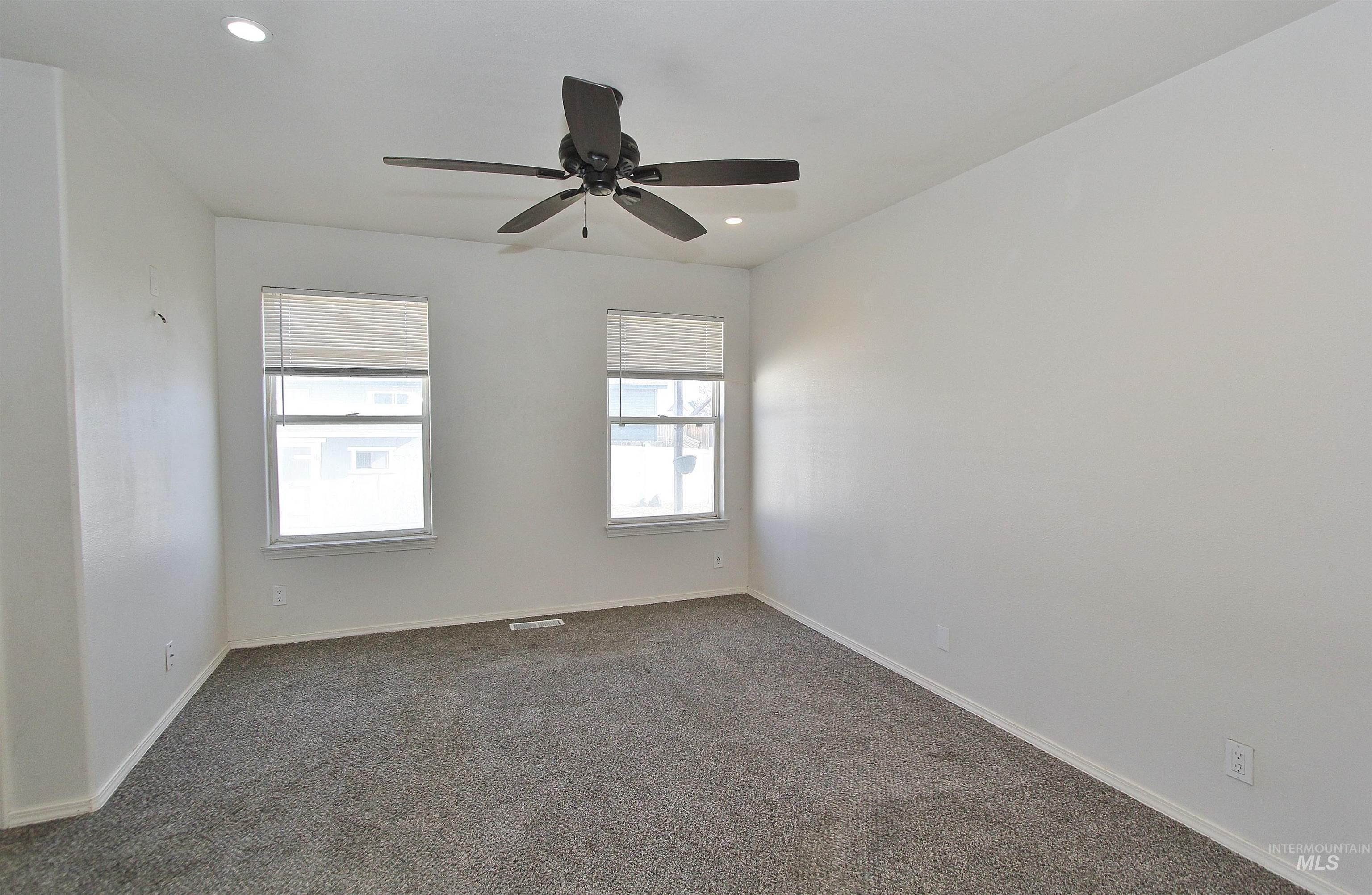 54 S Lollipop Dr., Nampa, Idaho 83687, 3 Bedrooms, 2 Bathrooms, Residential For Sale, Price $335,000, 98993397