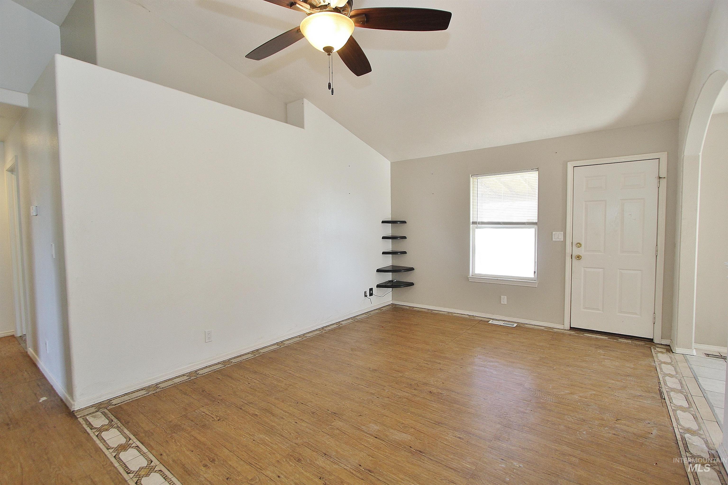54 S Lollipop Dr., Nampa, Idaho 83687, 3 Bedrooms, 2 Bathrooms, Residential For Sale, Price $335,000, 98993397