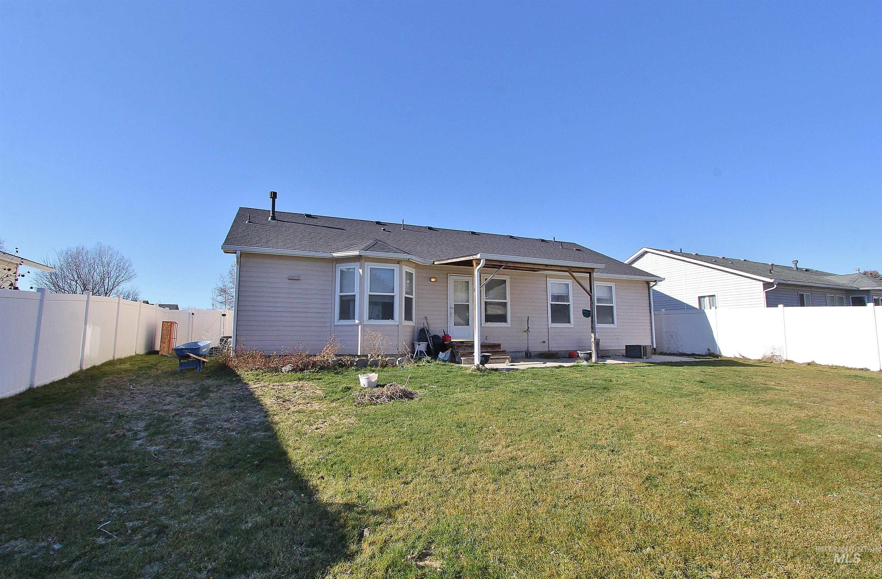 54 S Lollipop Dr., Nampa, Idaho 83687, 3 Bedrooms, 2 Bathrooms, Residential For Sale, Price $335,000, 98993397