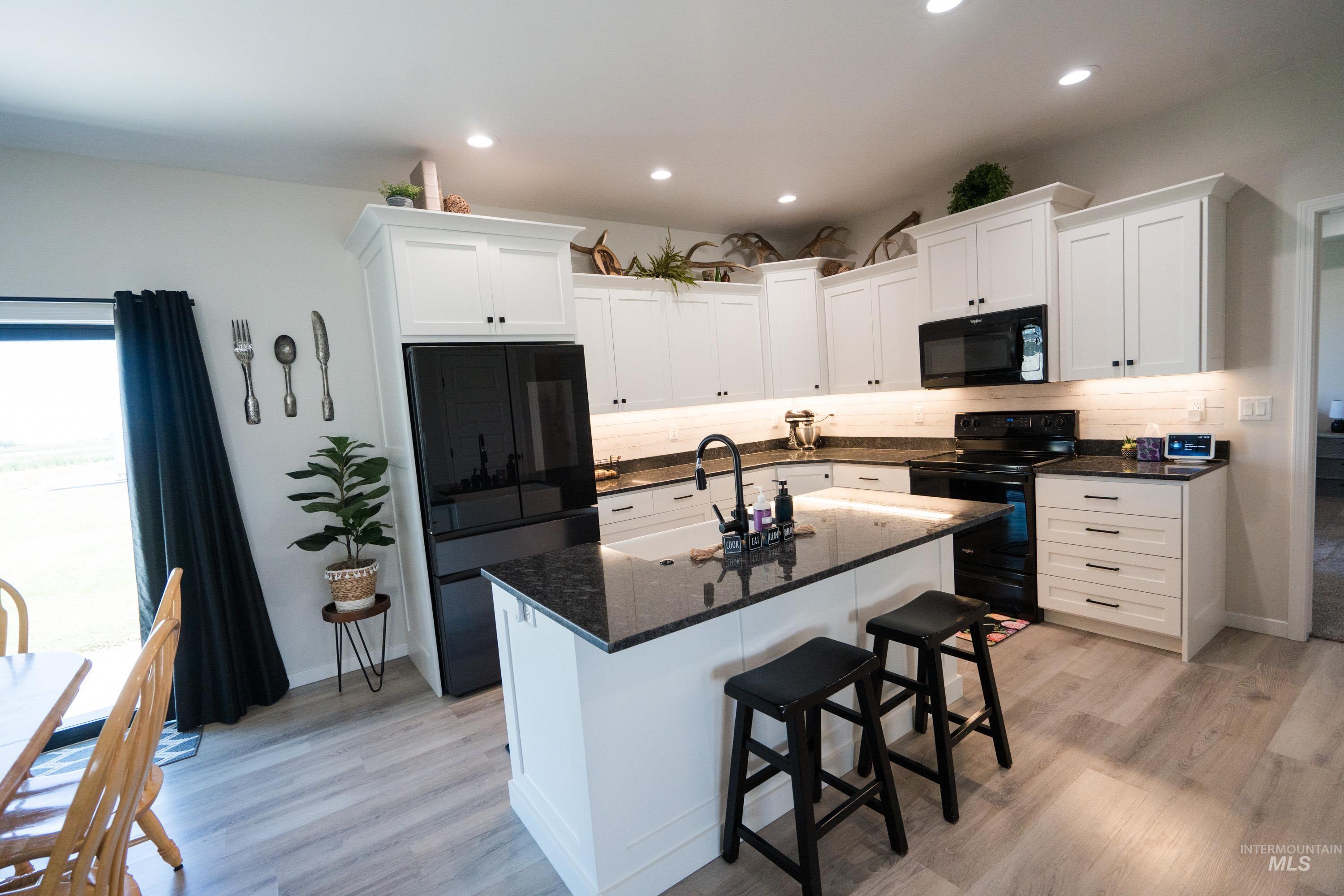 510 W Clark St, Paul, Idaho 83347, 4 Bedrooms, 2 Bathrooms, Residential For Sale, Price $375,000, 98993398