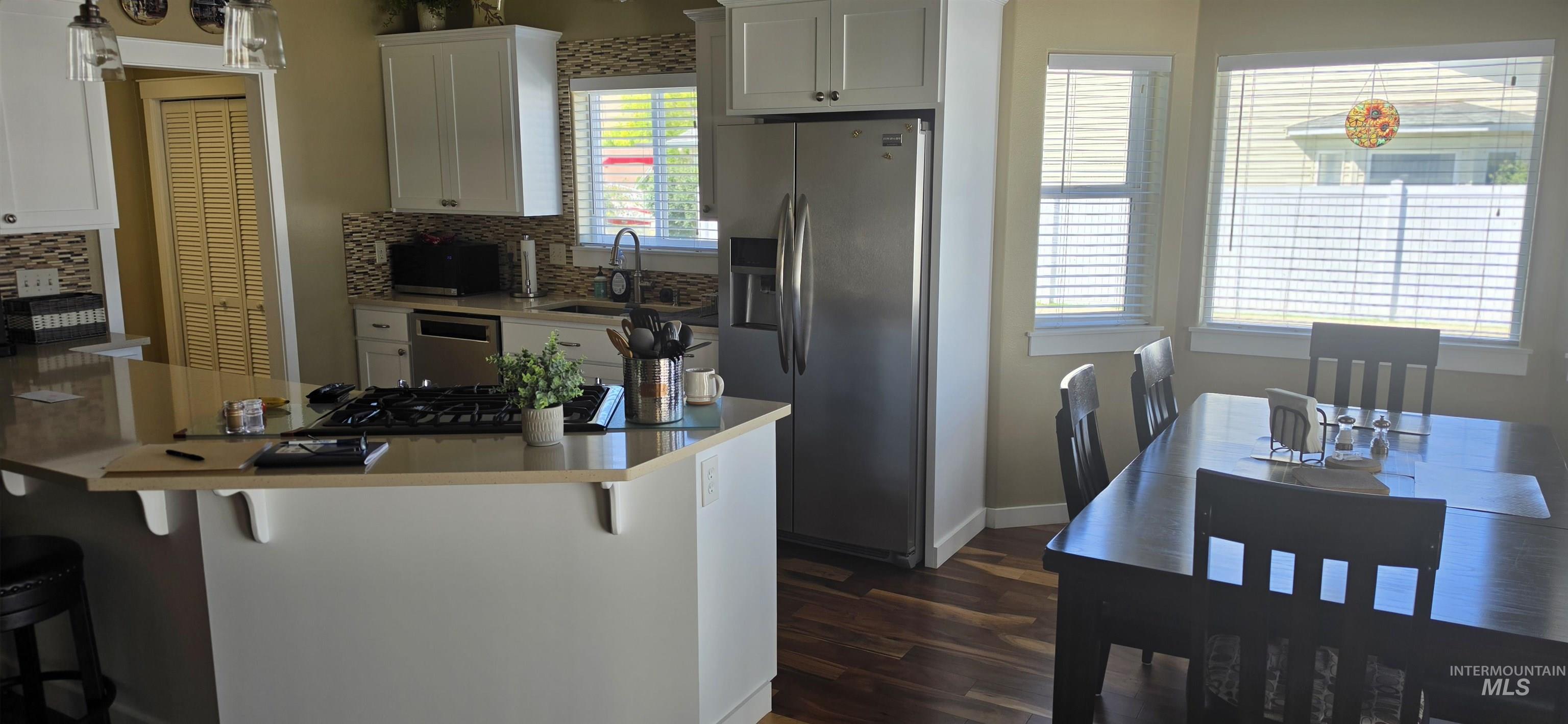 735 16th, Clarkston, Washington 99403, 2 Bedrooms, 2 Bathrooms, Residential For Sale, Price $375,000, 98993400