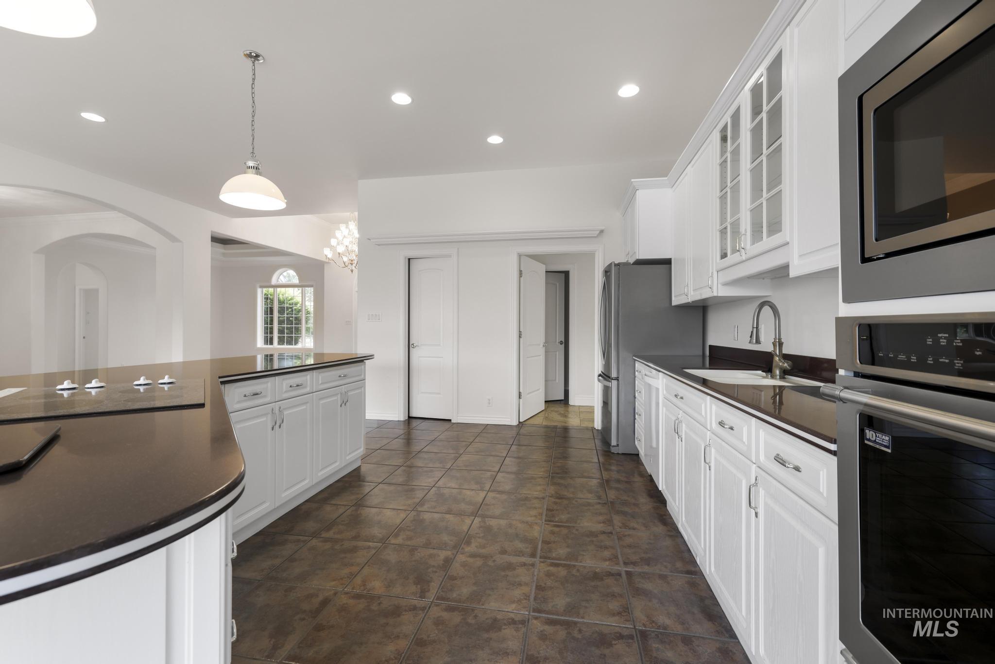 4098 Hidden Lakes Drive, Kimberly, Idaho 83341, 4 Bedrooms, 2.5 Bathrooms, Residential For Sale, Price $850,000, 98993401