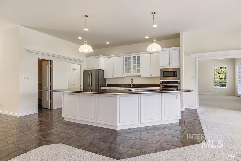 4098 Hidden Lakes Drive, Kimberly, Idaho 83341, 4 Bedrooms, 2.5 Bathrooms, Residential For Sale, Price $850,000, 98993401
