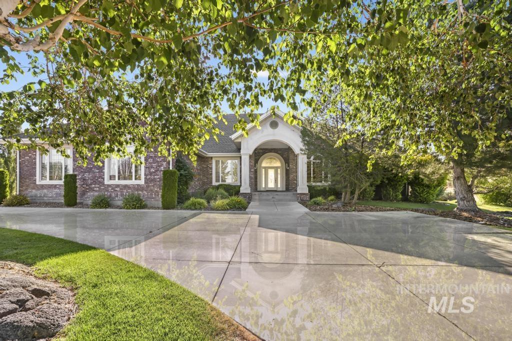 4098 Hidden Lakes Drive, Kimberly, Idaho 83341, 4 Bedrooms, 2.5 Bathrooms, Residential For Sale, Price $850,000, 98993401