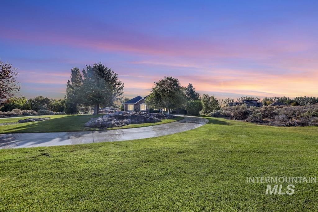 4098 Hidden Lakes Drive, Kimberly, Idaho 83341, 4 Bedrooms, 2.5 Bathrooms, Residential For Sale, Price $850,000, 98993401