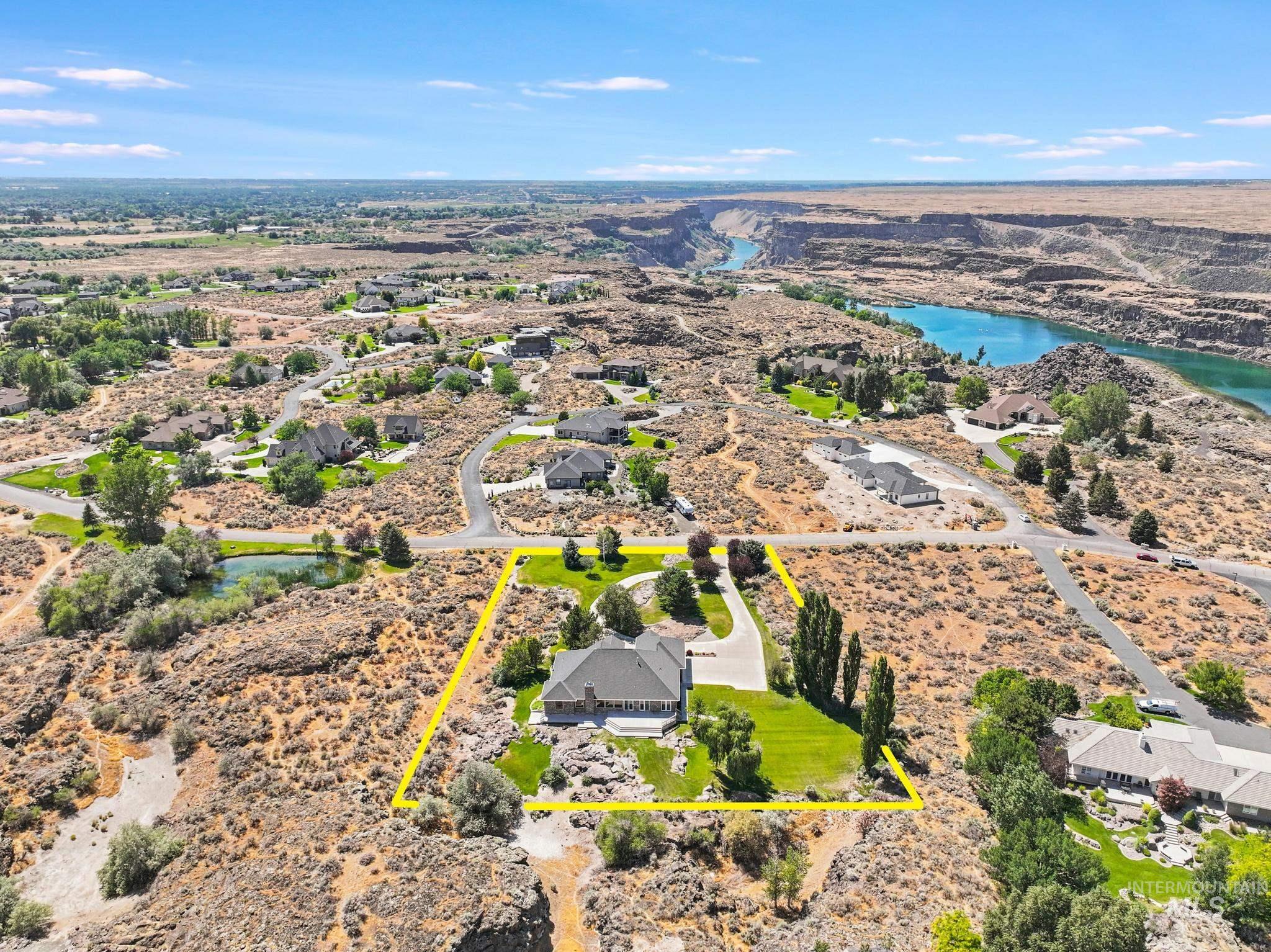 4098 Hidden Lakes Drive, Kimberly, Idaho 83341, 4 Bedrooms, 2.5 Bathrooms, Residential For Sale, Price $850,000, 98993401