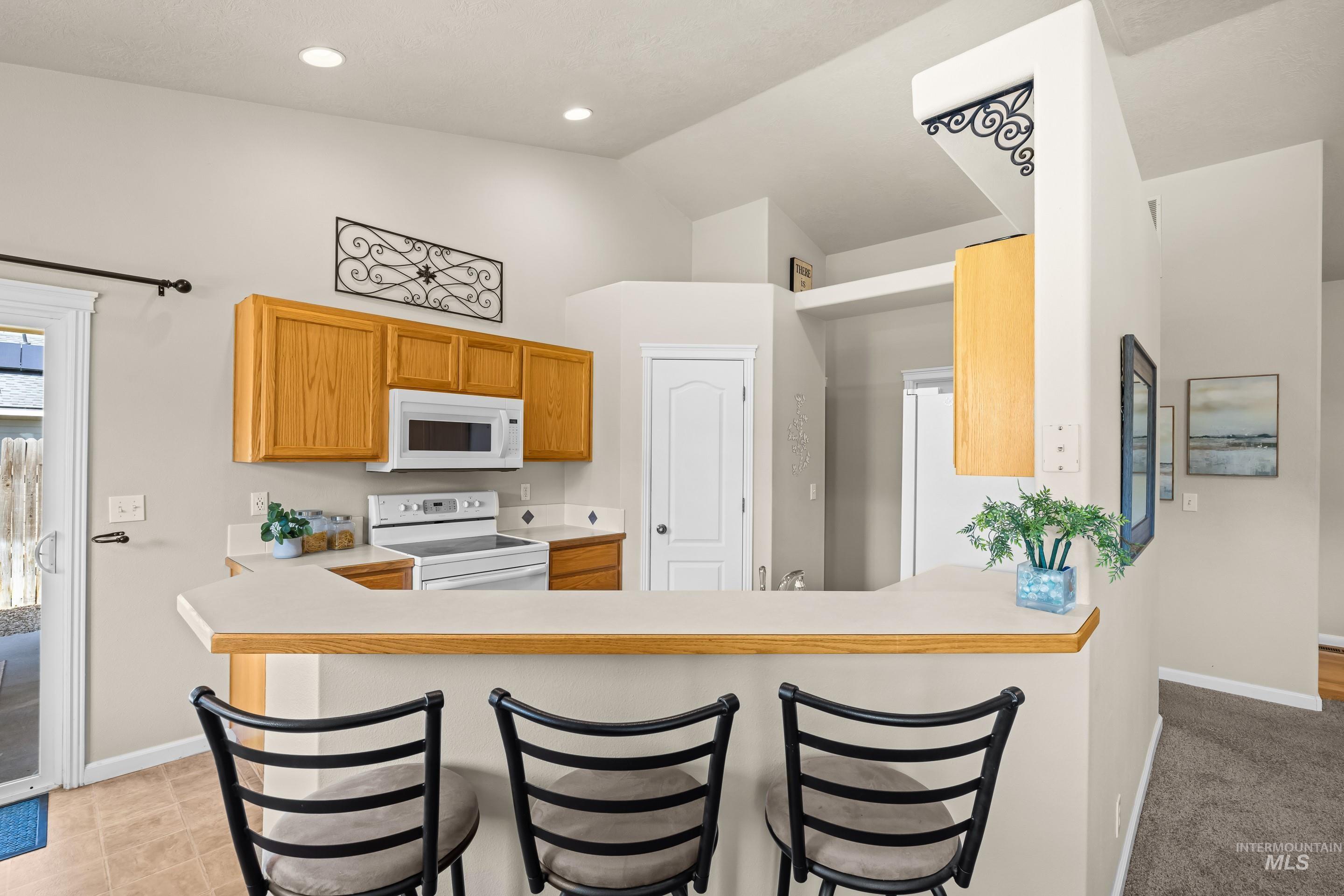 8671 W Thunder Mountain Dr, Boise, Idaho 83709, 3 Bedrooms, 2 Bathrooms, Residential For Sale, Price $414,900, 98993402