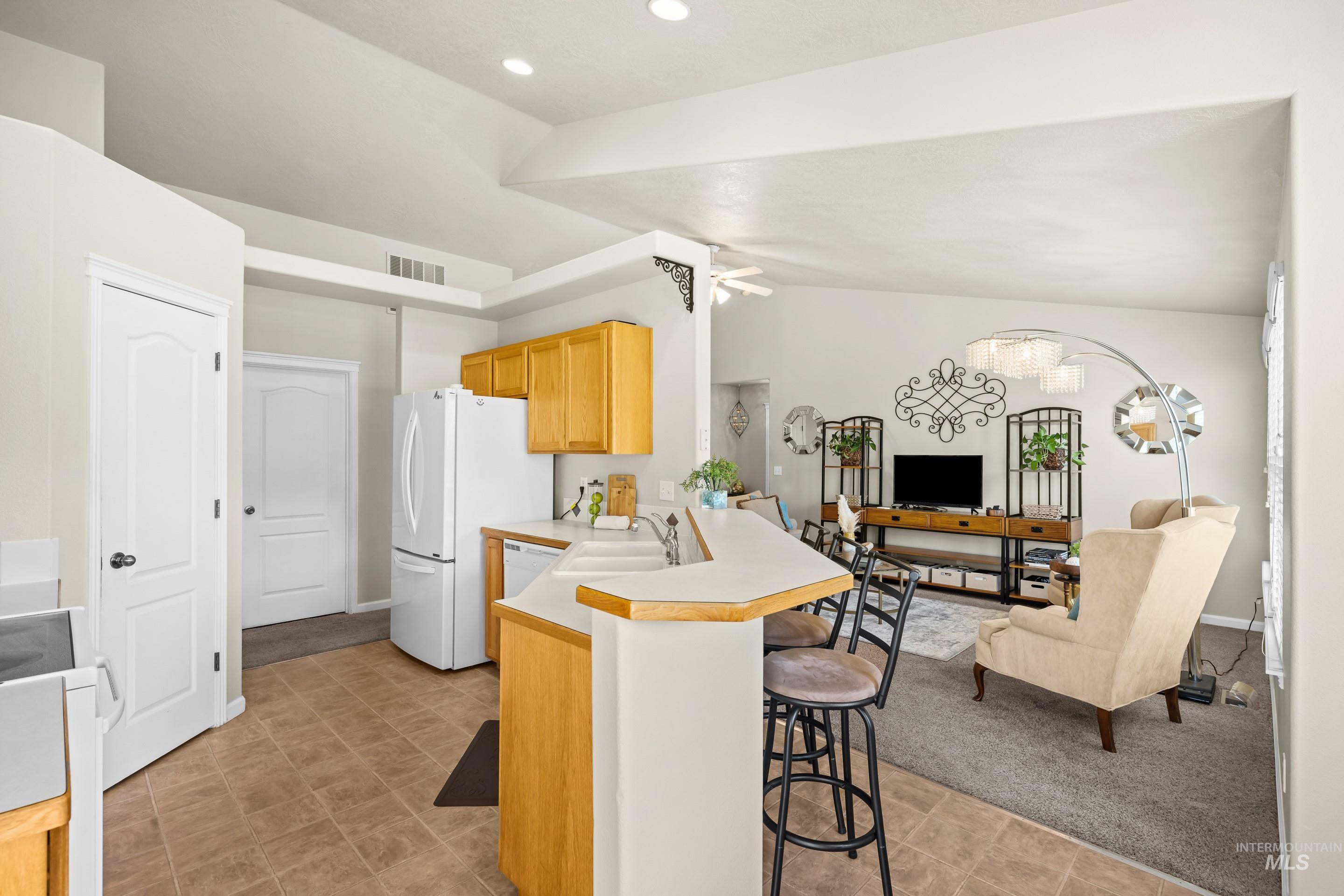 8671 W Thunder Mountain Dr, Boise, Idaho 83709, 3 Bedrooms, 2 Bathrooms, Residential For Sale, Price $414,900, 98993402