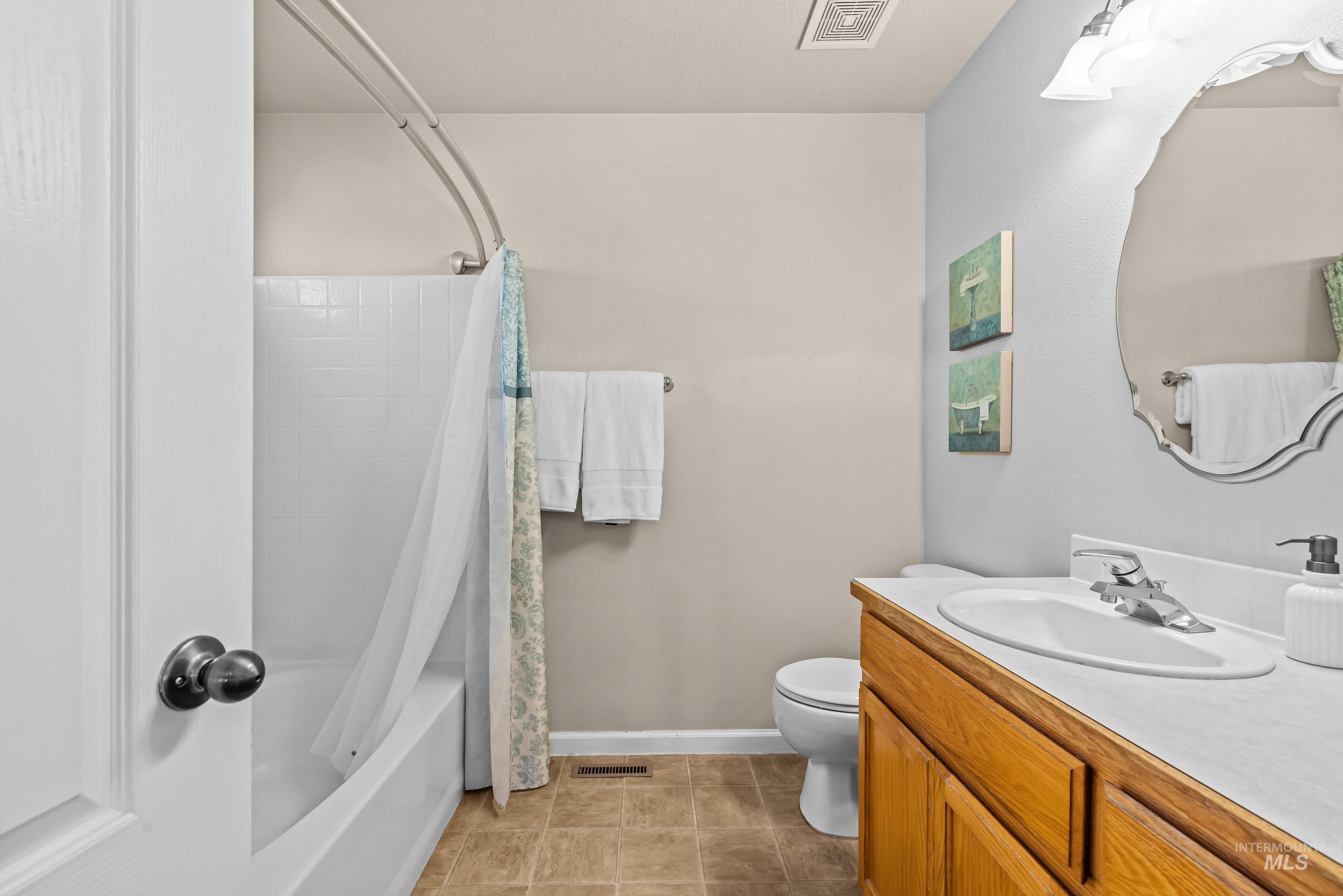 8671 W Thunder Mountain Dr, Boise, Idaho 83709, 3 Bedrooms, 2 Bathrooms, Residential For Sale, Price $414,900, 98993402