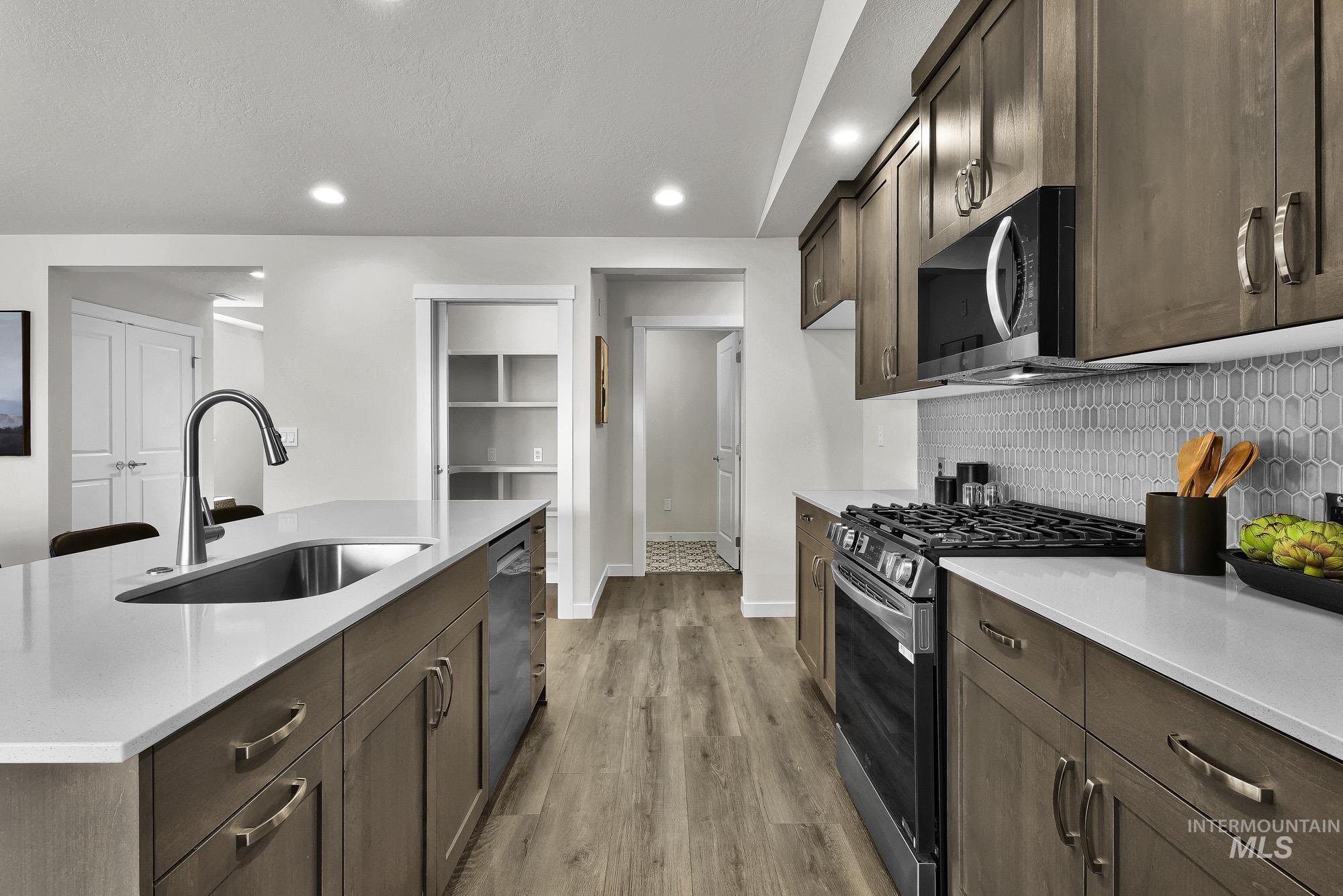 1251 W Jasper St, Meridian, Idaho 83642, 3 Bedrooms, 2 Bathrooms, Residential For Sale, Price $449,900, 98993404