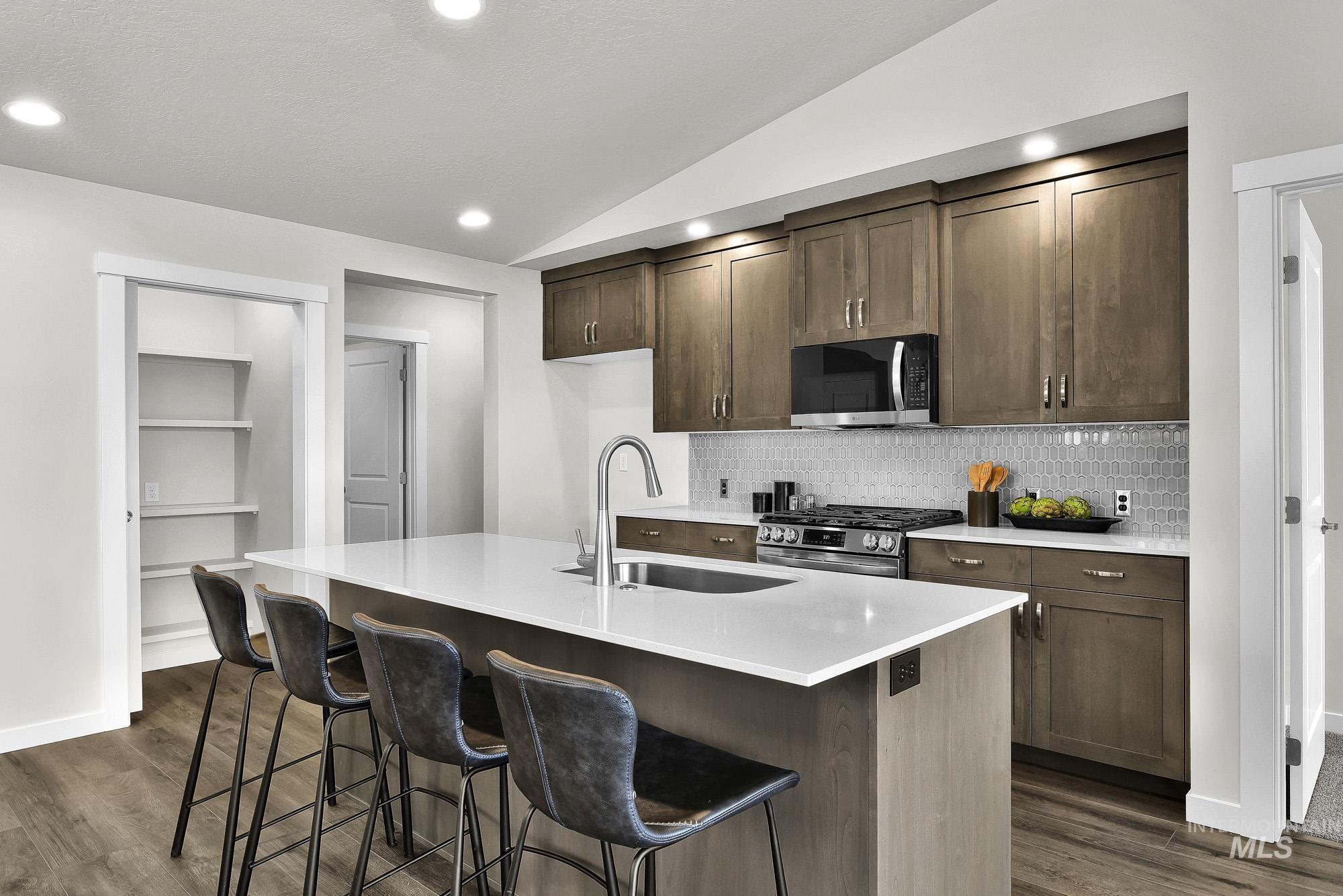 1251 W Jasper St, Meridian, Idaho 83642, 3 Bedrooms, 2 Bathrooms, Residential For Sale, Price $449,900, 98993404