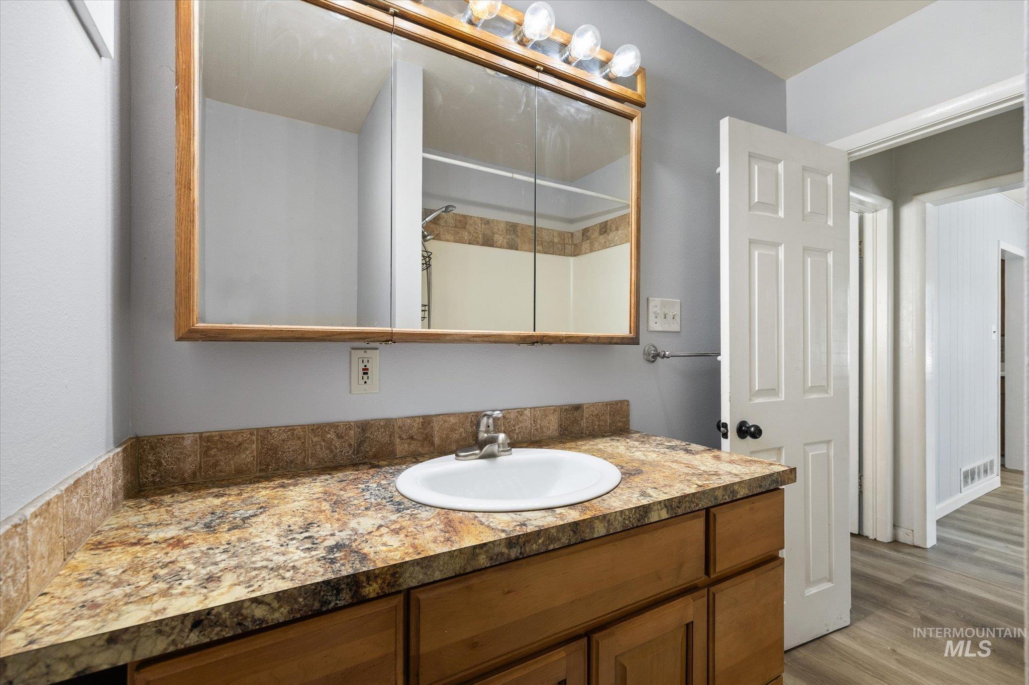 918 W 3rd St, Weiser, Idaho 83672, 3 Bedrooms, 2 Bathrooms, Residential For Sale, Price $319,500, 98993405