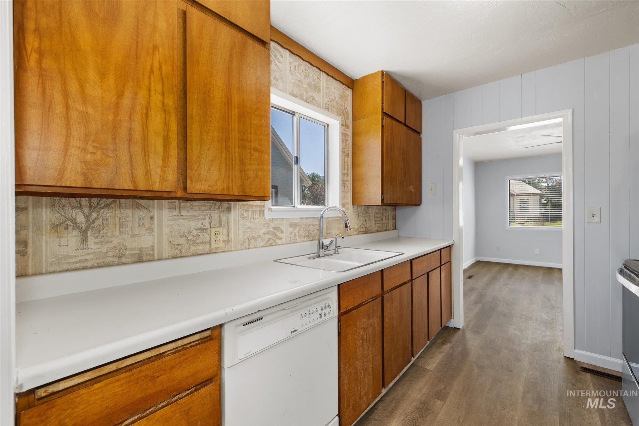 918 W 3rd St, Weiser, Idaho 83672, 3 Bedrooms, 2 Bathrooms, Residential For Sale, Price $319,500, 98993405