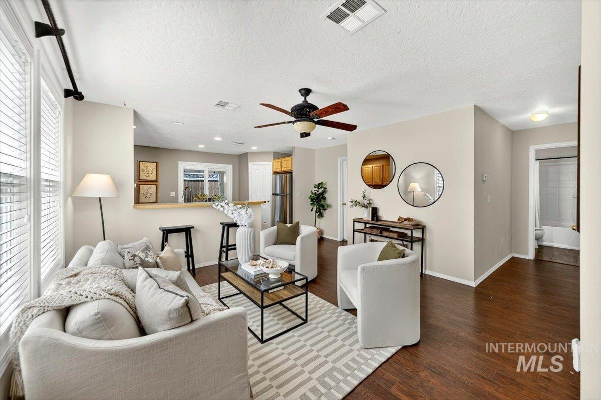 9643 W Weir Hollis Dr, Boise, Idaho 83709, 3 Bedrooms, 2 Bathrooms, Residential For Sale, Price $374,900, 98993409