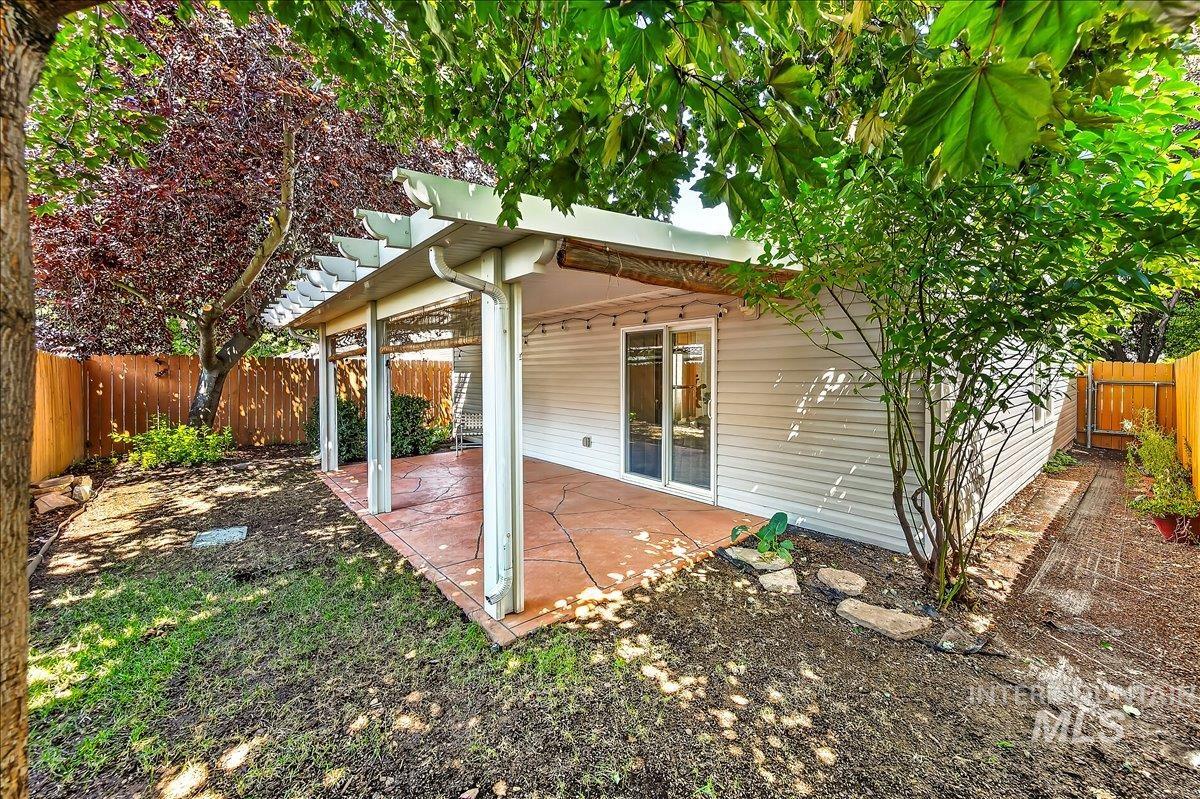 9643 W Weir Hollis Dr, Boise, Idaho 83709, 3 Bedrooms, 2 Bathrooms, Residential For Sale, Price $374,900, 98993409