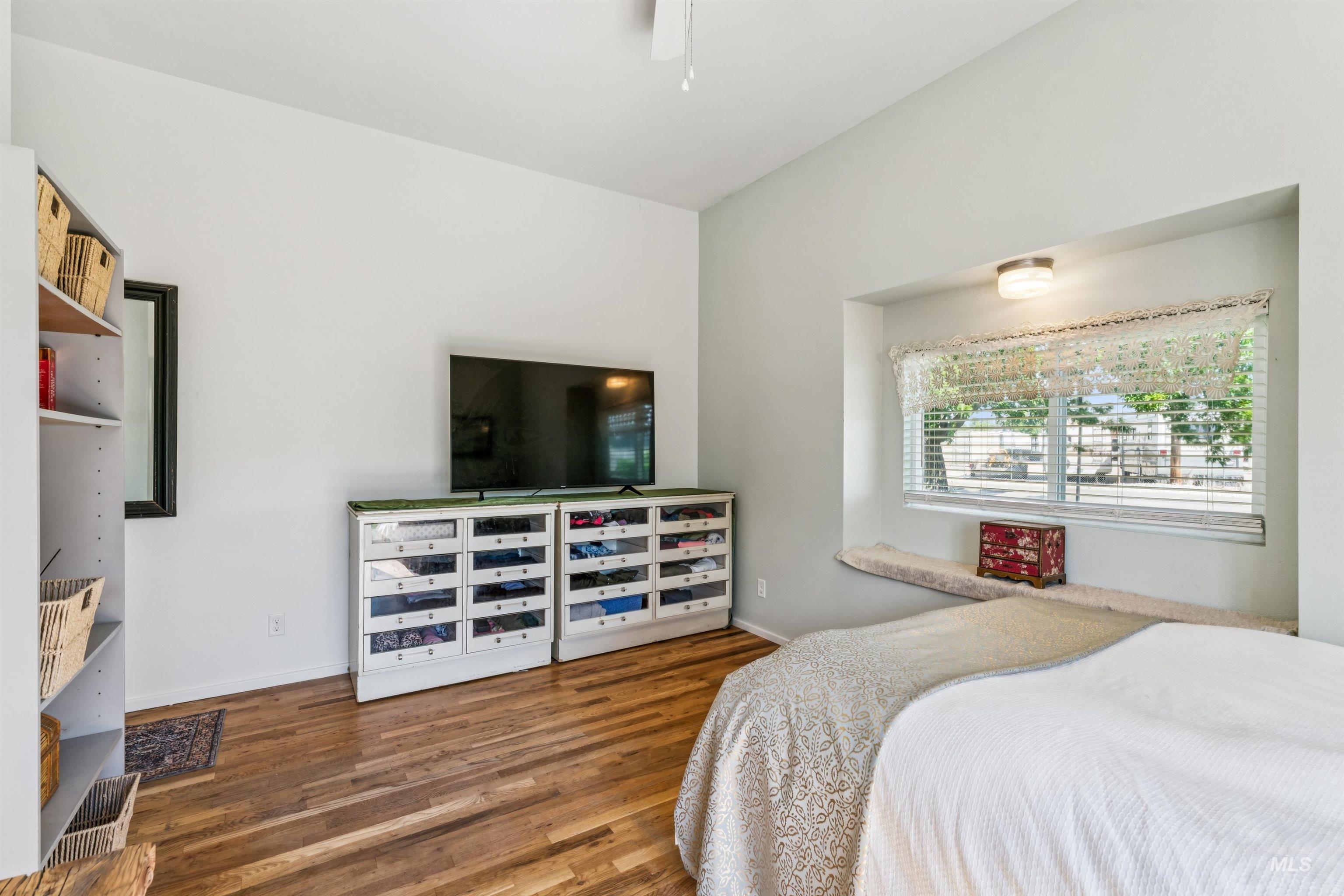 422 Maple Avenue, Emmett, Idaho 83617, 3 Bedrooms, 2 Bathrooms, Residential For Sale, Price $360,000, 98993410