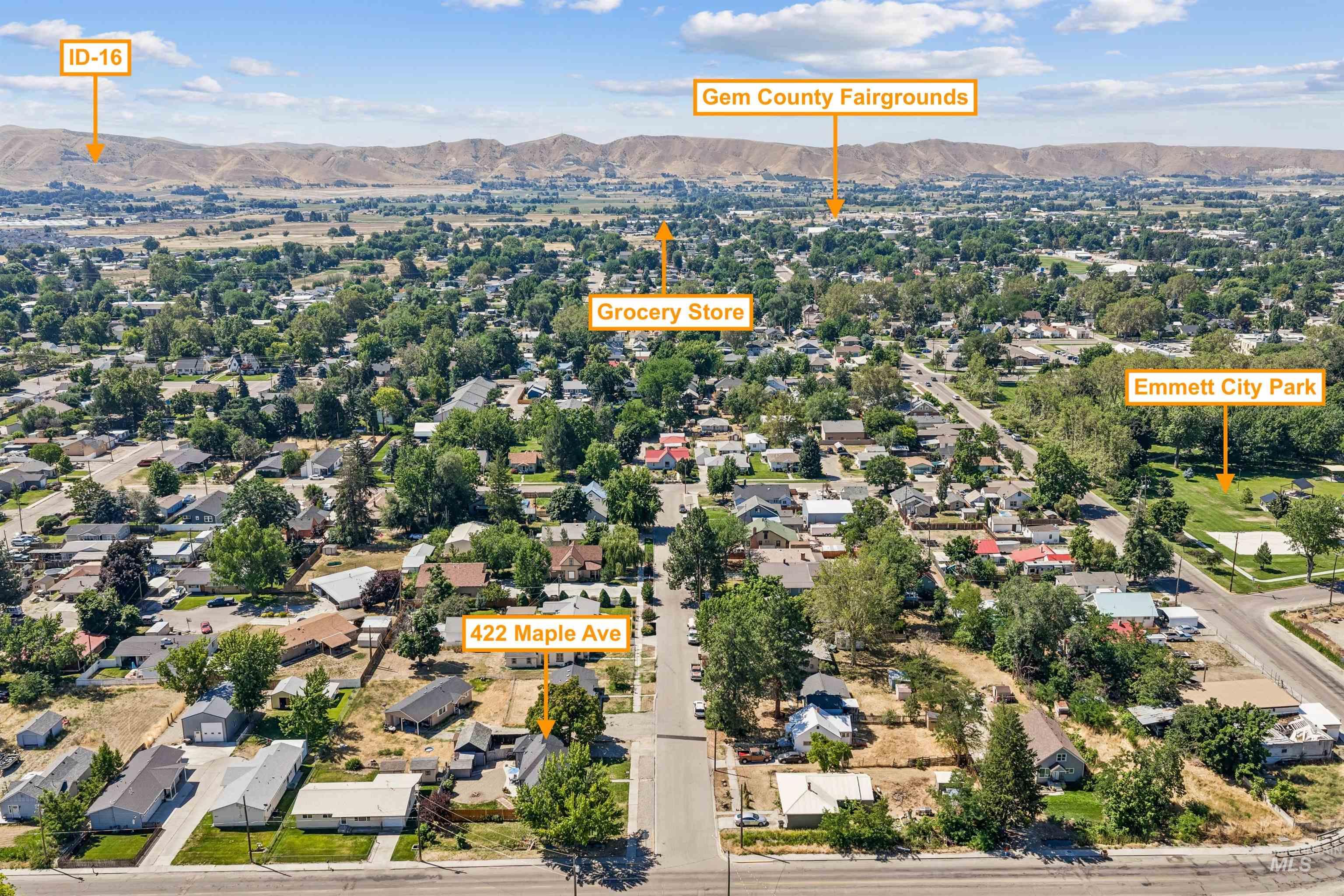 422 Maple Avenue, Emmett, Idaho 83617, 3 Bedrooms, 2 Bathrooms, Residential For Sale, Price $360,000, 98993410