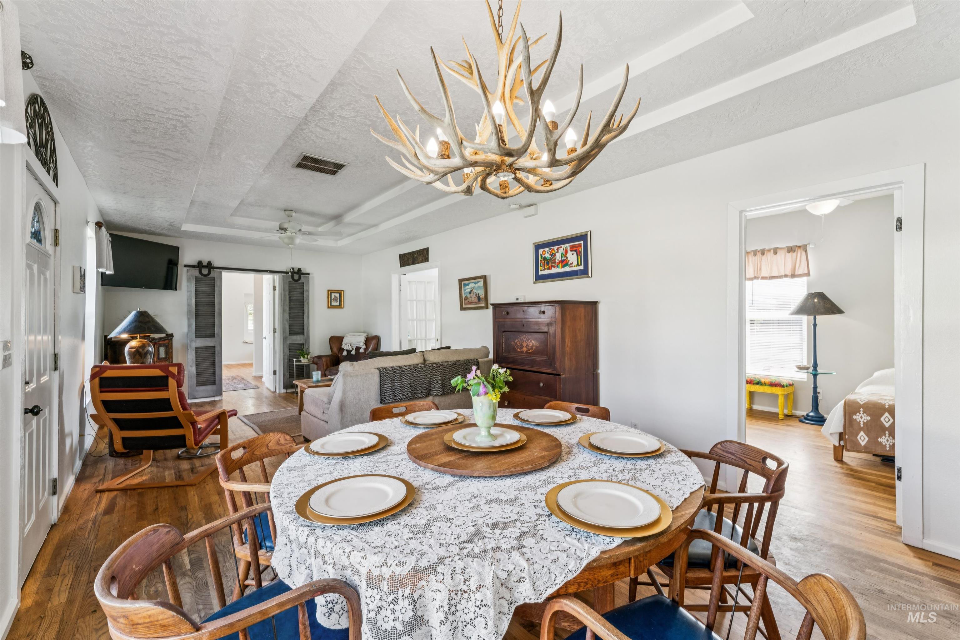 422 Maple Avenue, Emmett, Idaho 83617, 3 Bedrooms, 2 Bathrooms, Residential For Sale, Price $360,000, 98993410