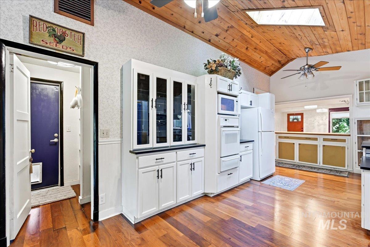 3201 W Bellomy Ln, Boise, Idaho 83703, 3 Bedrooms, 2 Bathrooms, Residential For Sale, Price $550,000, 98993411